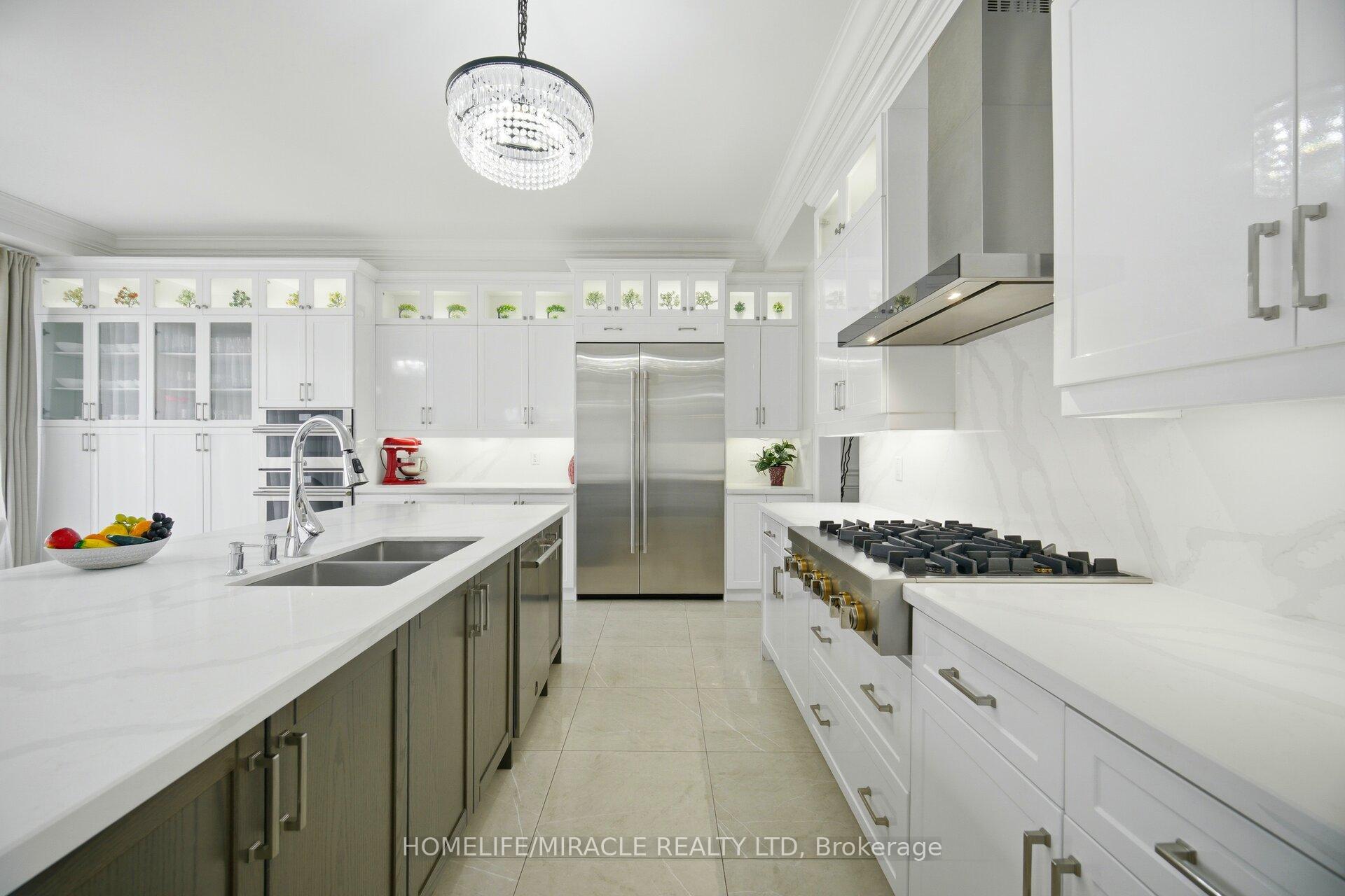 Photo 9 of 642 Barons Street, Vaughan, Kleinburg — HOMEH