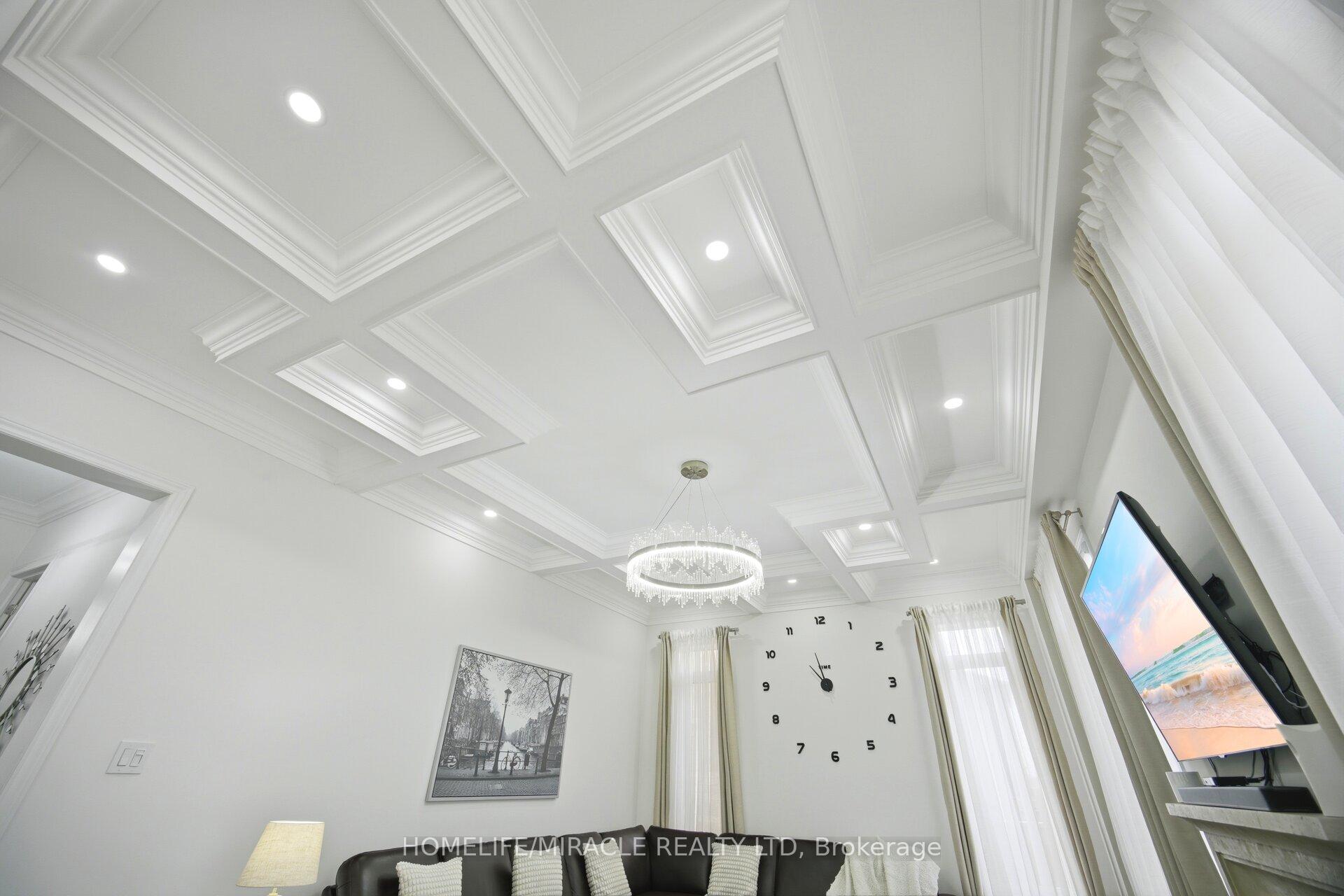 Photo 12 of 642 Barons Street, Vaughan, Kleinburg — HOMEH
