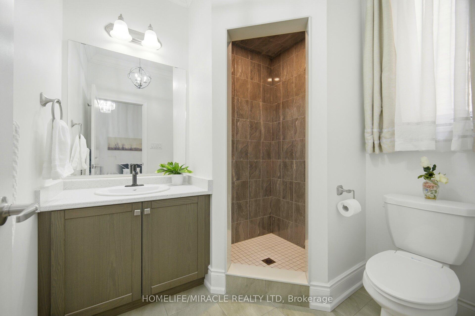 Photo 16 of 642 Barons Street, Vaughan, Kleinburg — HOMEH