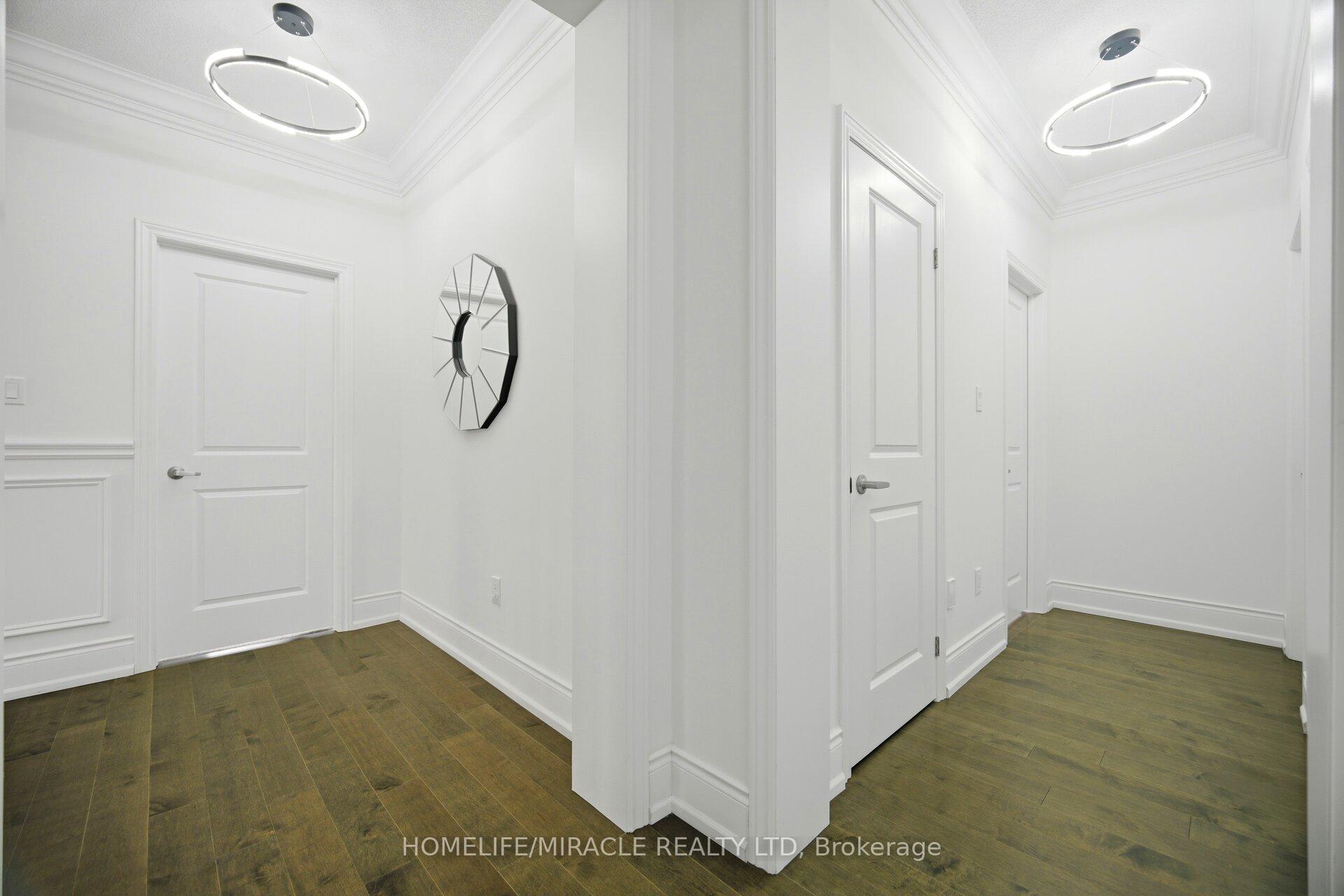 Photo 19 of 642 Barons Street, Vaughan, Kleinburg — HOMEH