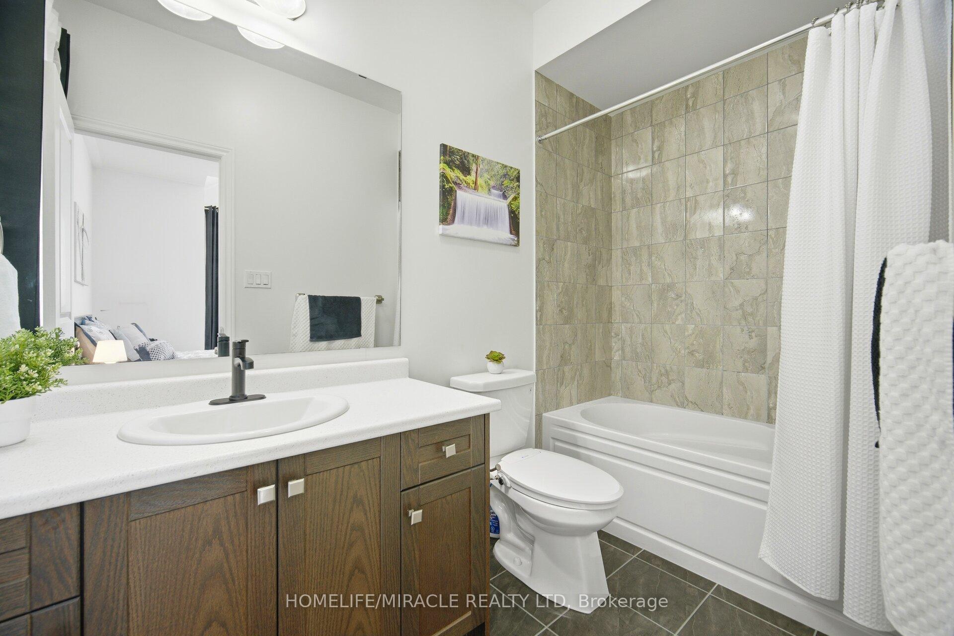 Photo 28 of 642 Barons Street, Vaughan, Kleinburg — HOMEH
