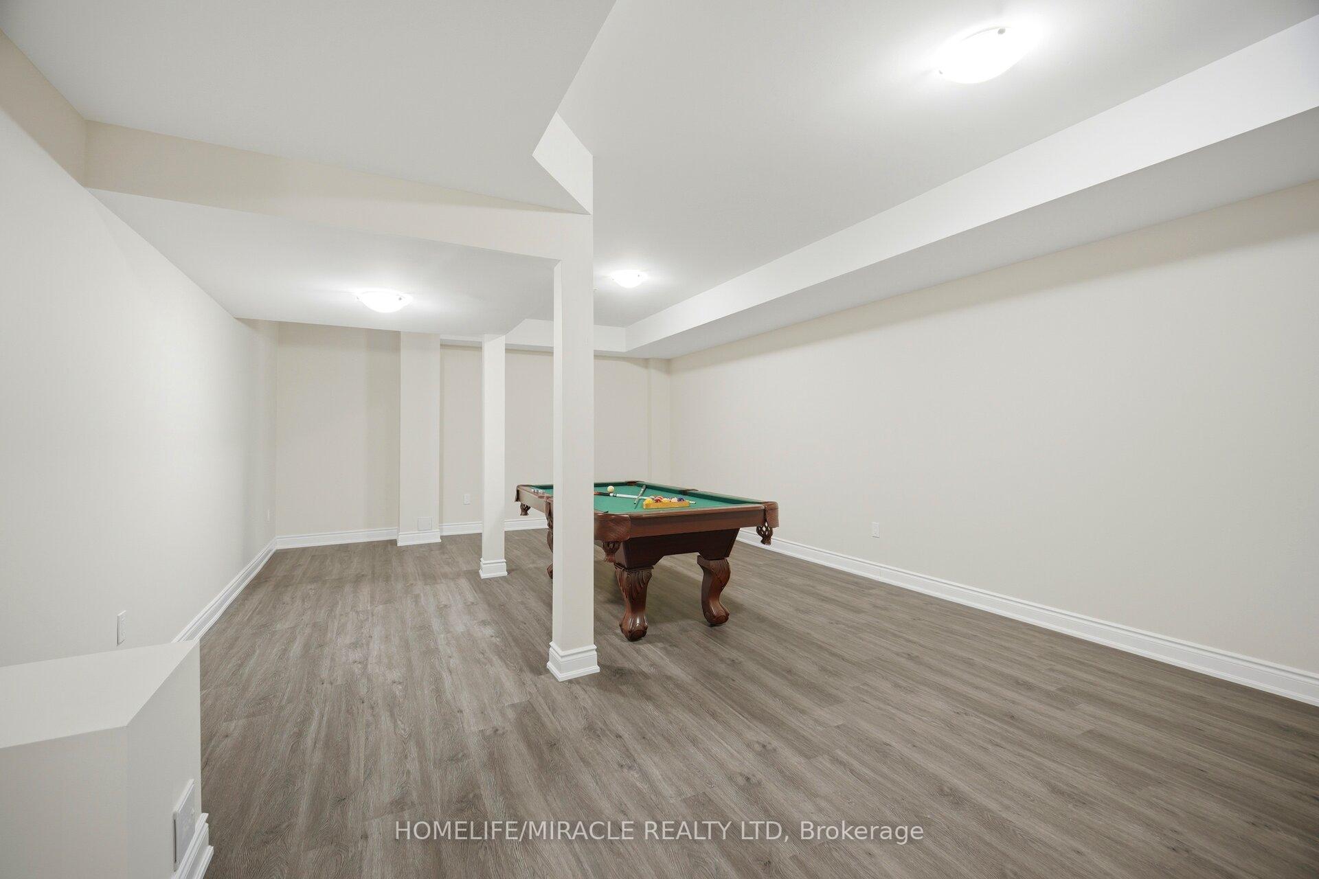 Photo 39 of 642 Barons Street, Vaughan, Kleinburg — HOMEH