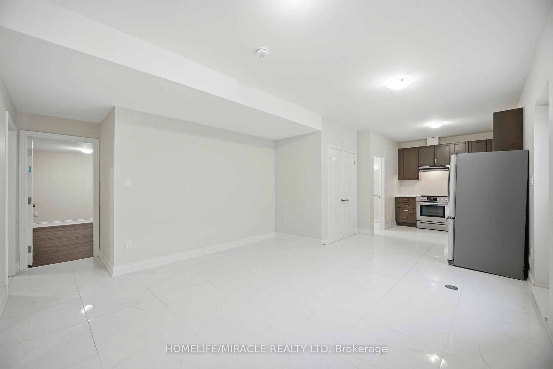 Photo 40 of 642 Barons Street, Vaughan, Kleinburg — HOMEH