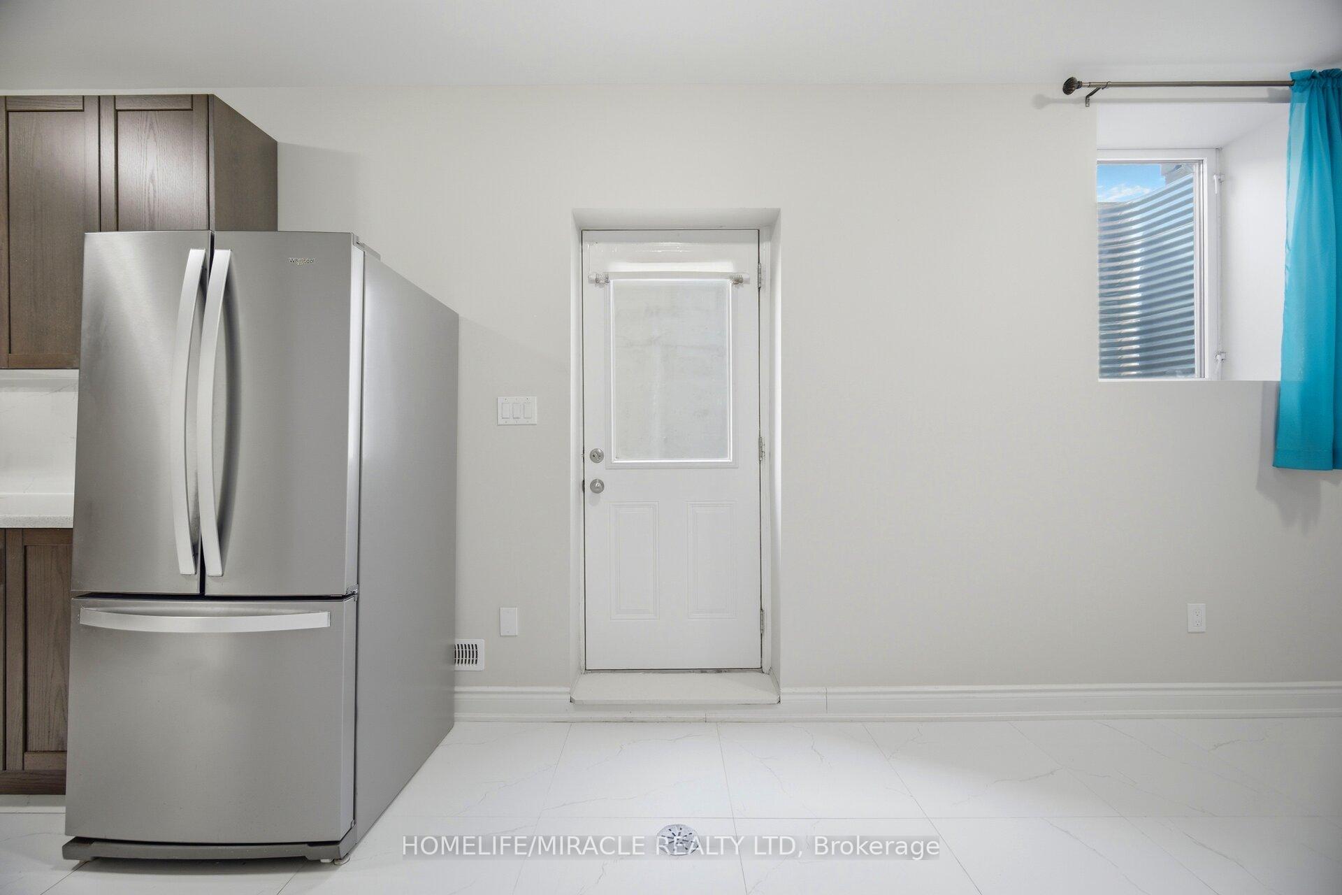 Photo 47 of 642 Barons Street, Vaughan, Kleinburg — HOMEH