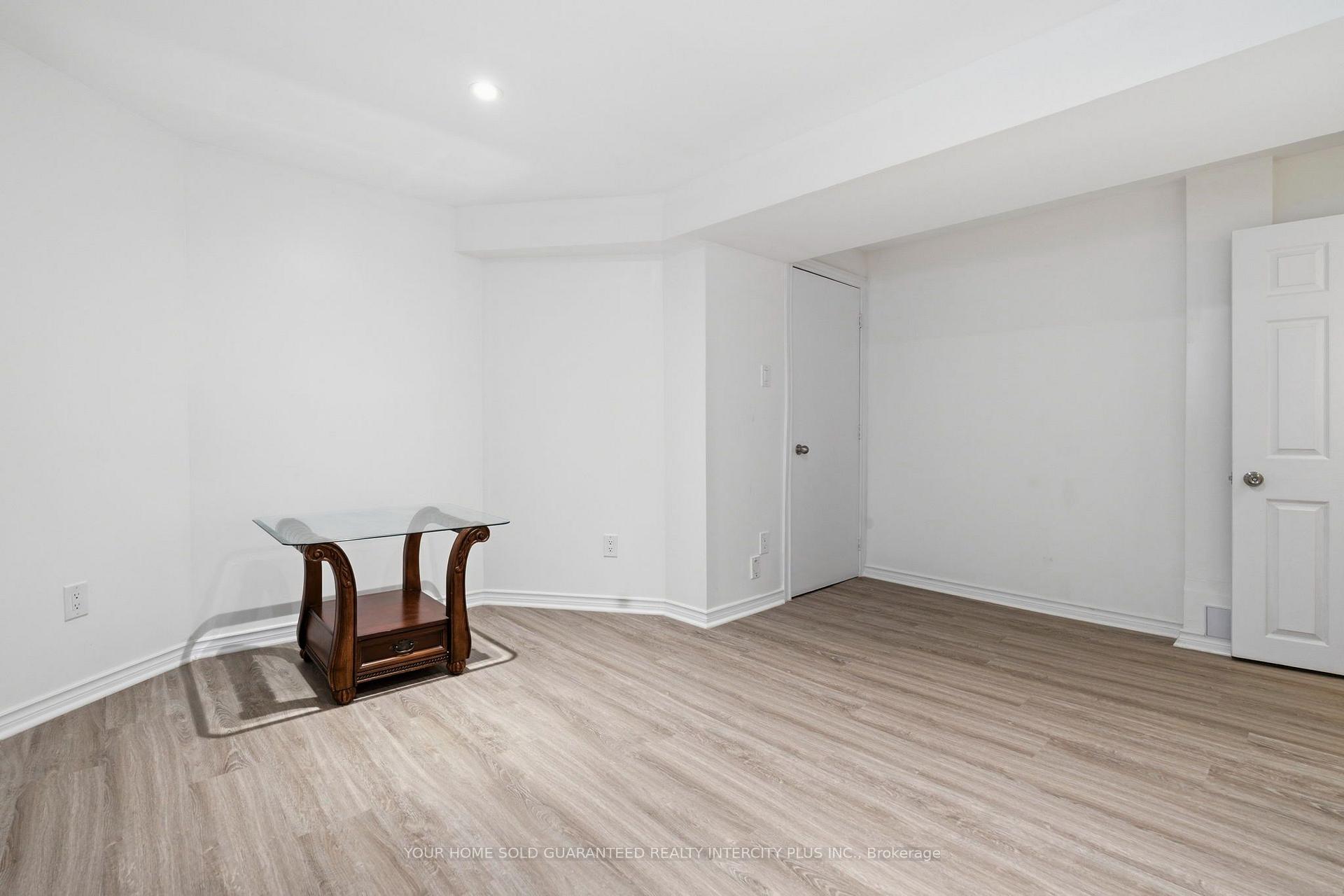 Photo 5 of Unit BSMT, 7 Storica Drive, Vaughan, Vellore Village — HOMEH