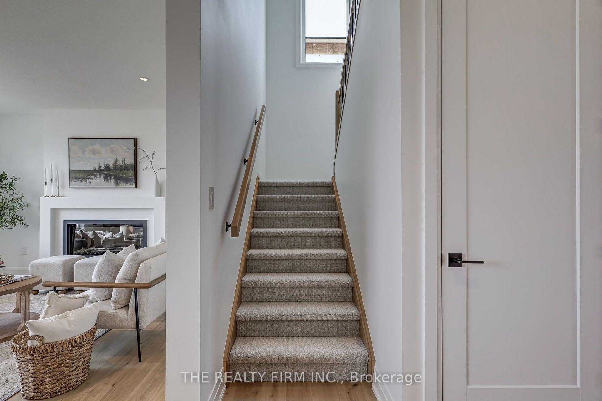Photo 11 of 79 Royal Crescent, Southwold, Talbotville — HOMEH