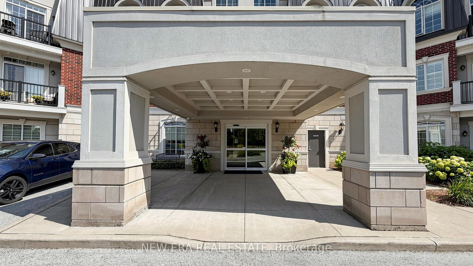 Photo 2 of Unit 108, 2300 Upper Middle Road W, Oakville, Glen Abbey — HOMEH
