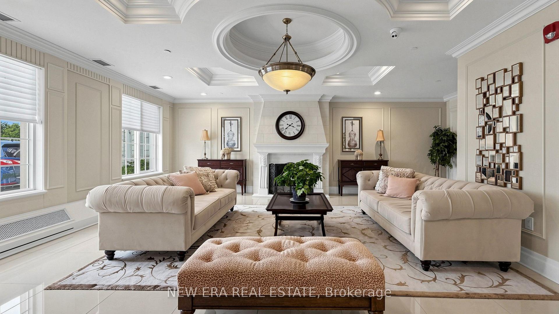 Photo 4 of Unit 108, 2300 Upper Middle Road W, Oakville, Glen Abbey — HOMEH