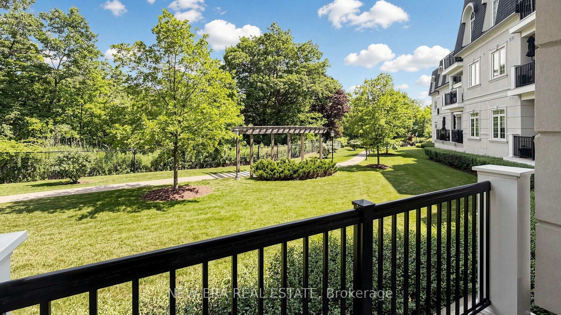 Photo 11 of Unit 108, 2300 Upper Middle Road W, Oakville, Glen Abbey — HOMEH