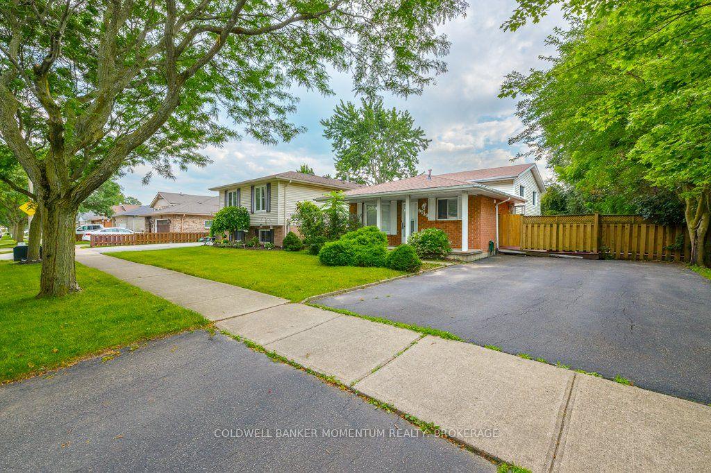 Photo 4 of 6130 Crimson Drive, Niagara Falls, Oldfield — HOMEH