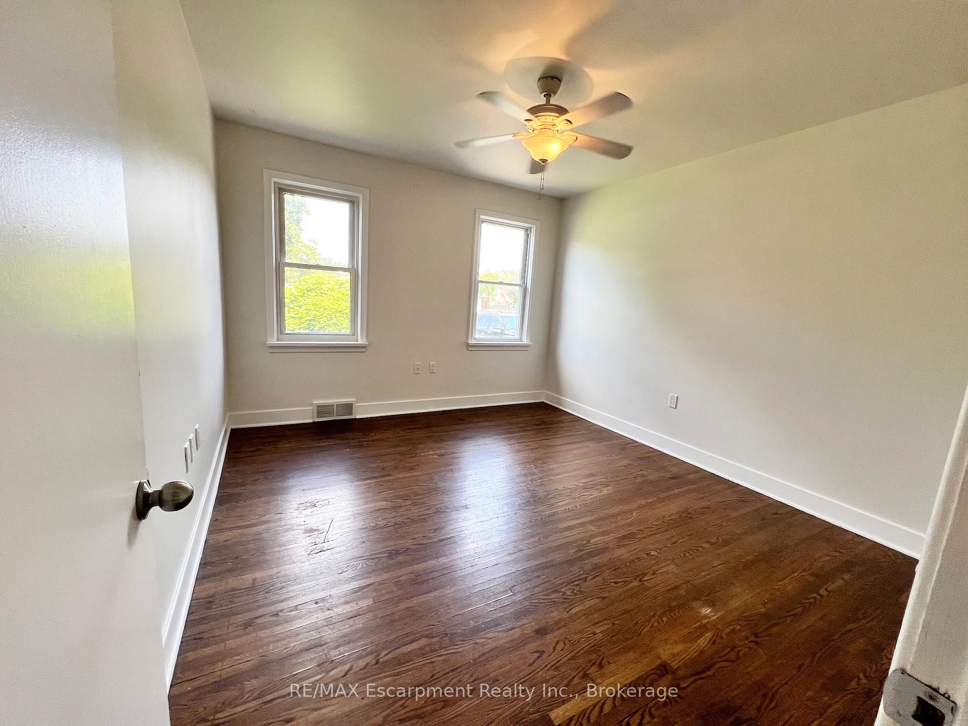 Photo 22 of 186 Glendale Avenue, St. Catharines, Glendale/Glenridge — HOMEH