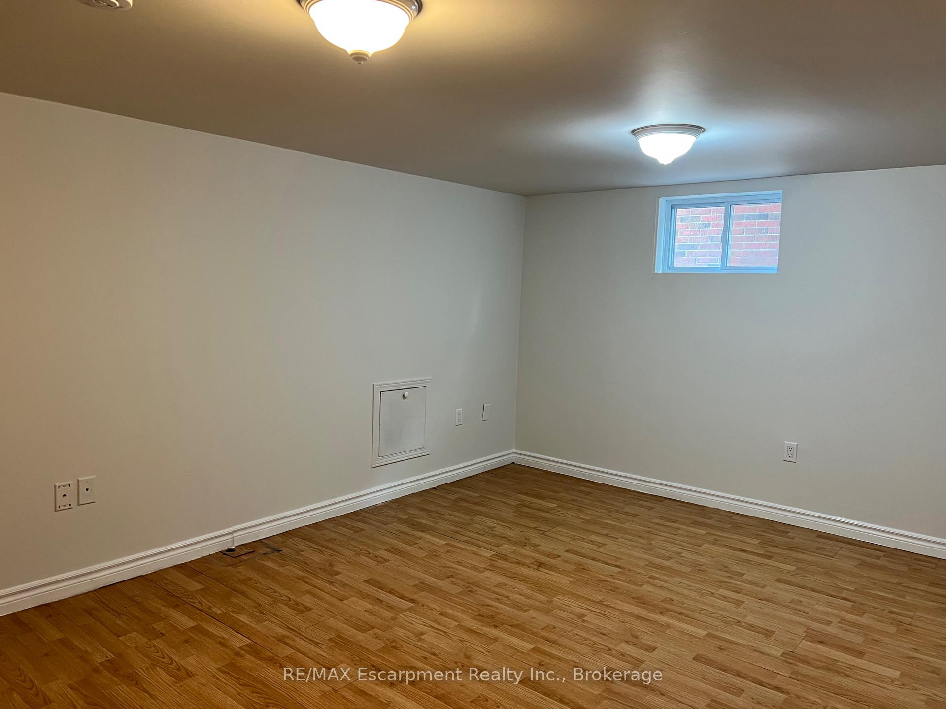 Photo 31 of 186 Glendale Avenue, St. Catharines, Glendale/Glenridge — HOMEH