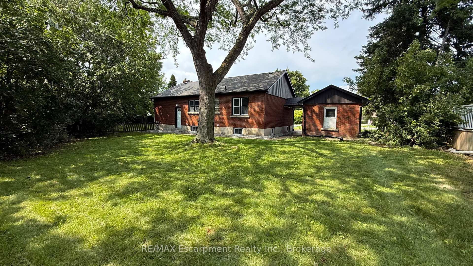 Photo 36 of 186 Glendale Avenue, St. Catharines, Glendale/Glenridge — HOMEH