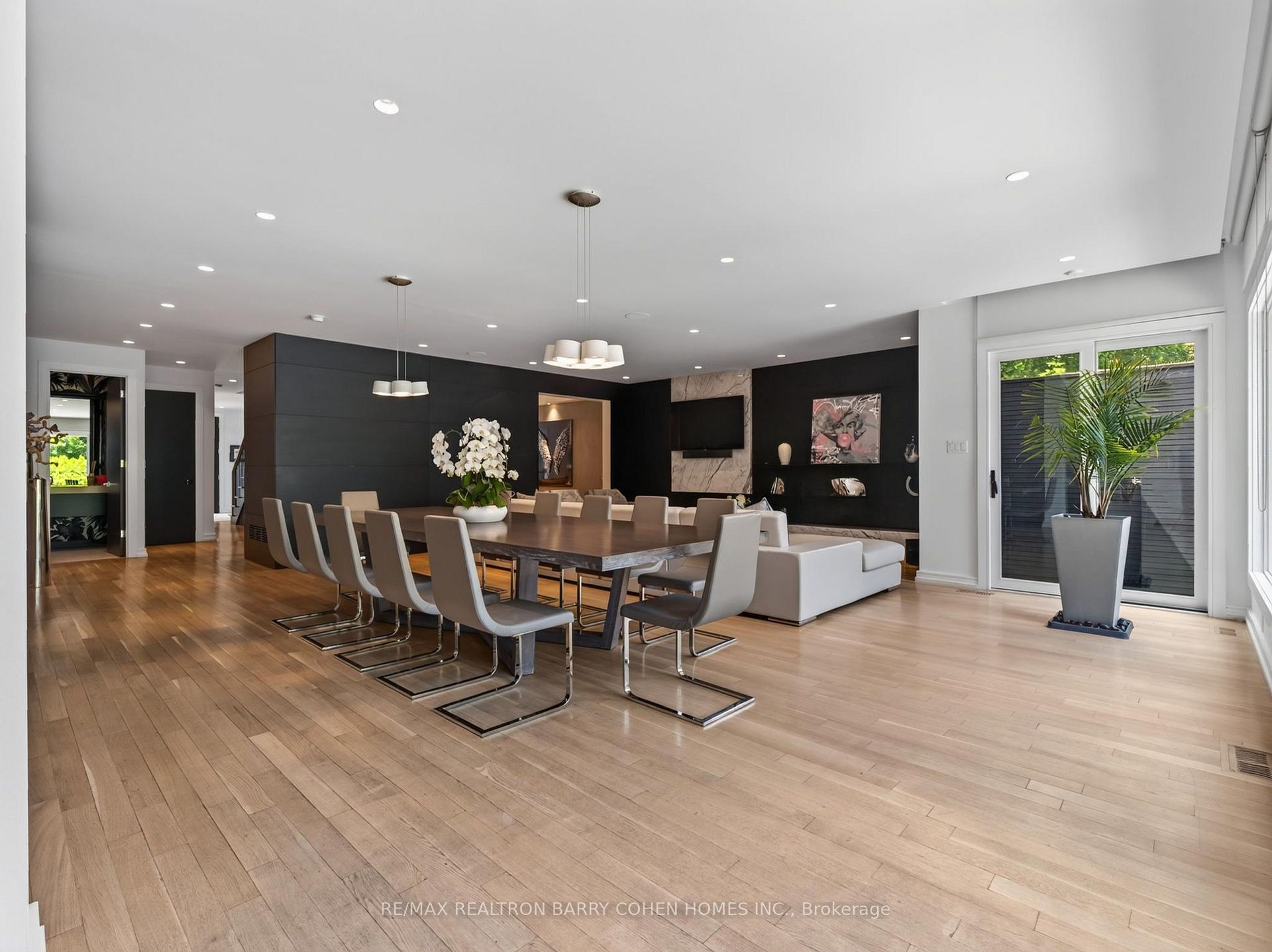 Photo 11 of 7 Glen Rush Boulevard, Toronto, Bedford Park-Nortown — HOMEH