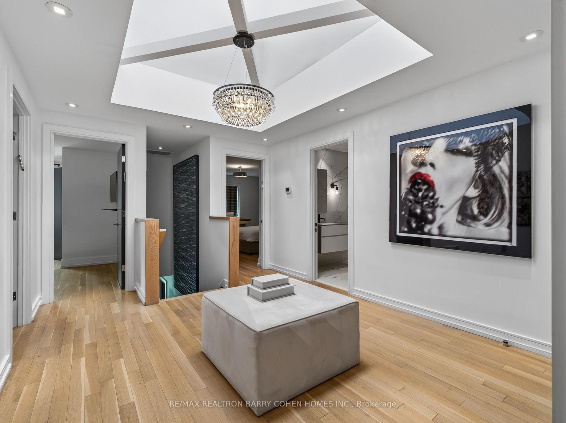 Photo 20 of 7 Glen Rush Boulevard, Toronto, Bedford Park-Nortown — HOMEH