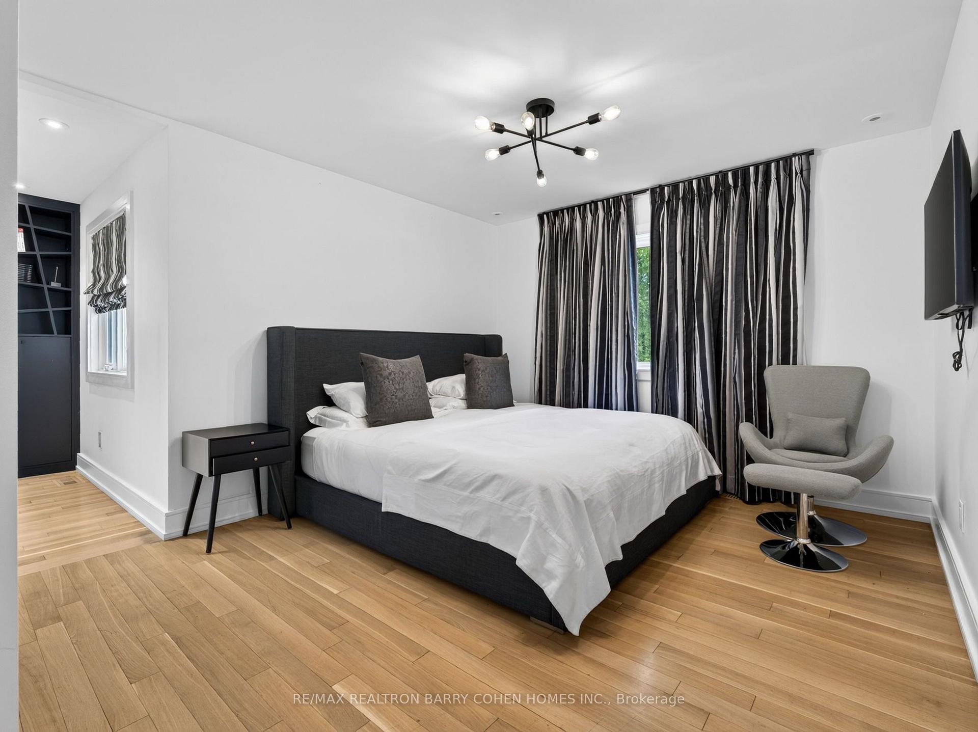 Photo 31 of 7 Glen Rush Boulevard, Toronto, Bedford Park-Nortown — HOMEH