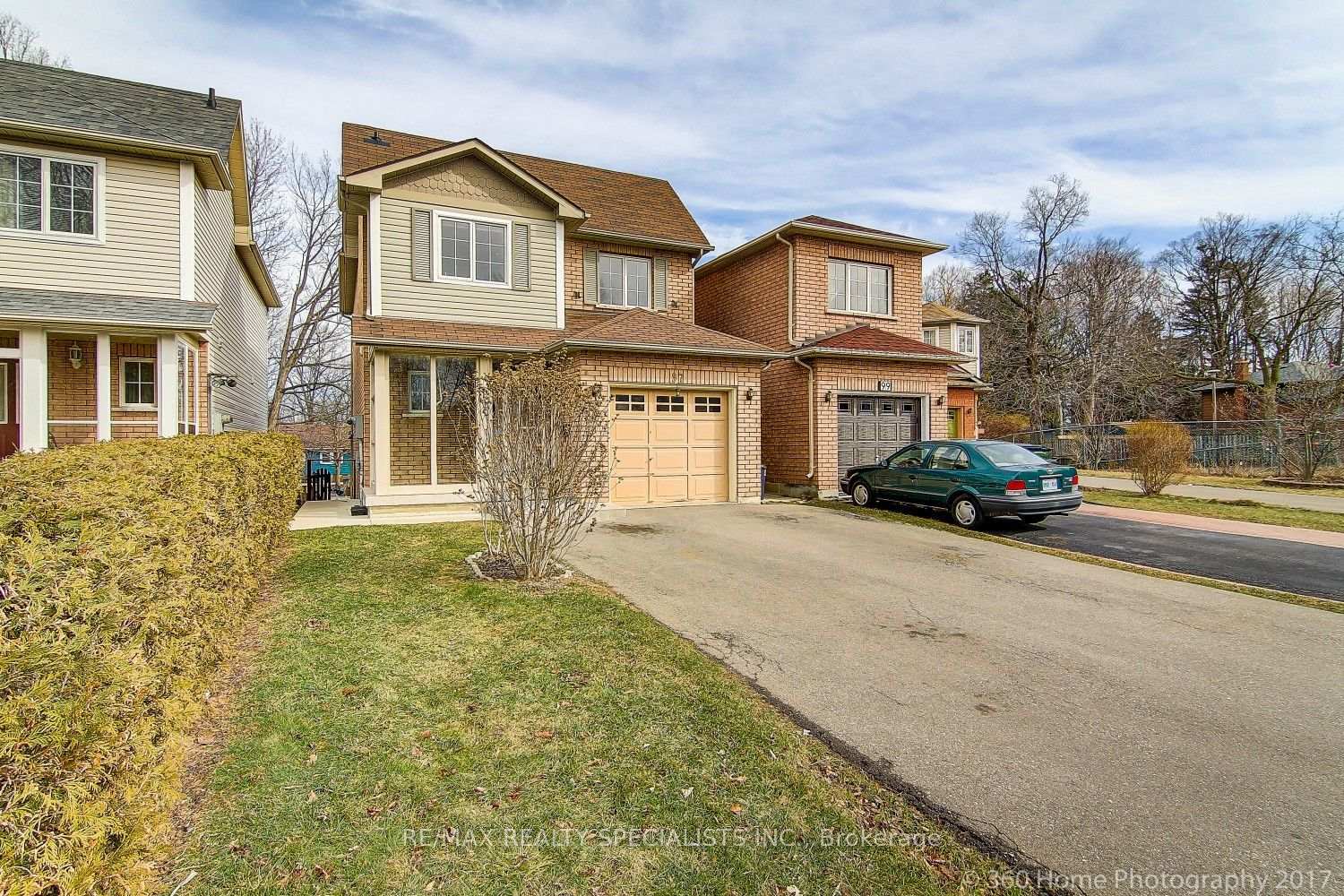 Photo 2 of 97 Piperbrook Crescent, Scarborough, West Hill — HOMEH