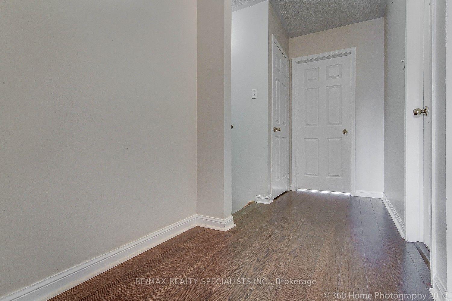 Photo 3 of 97 Piperbrook Crescent, Scarborough, West Hill — HOMEH