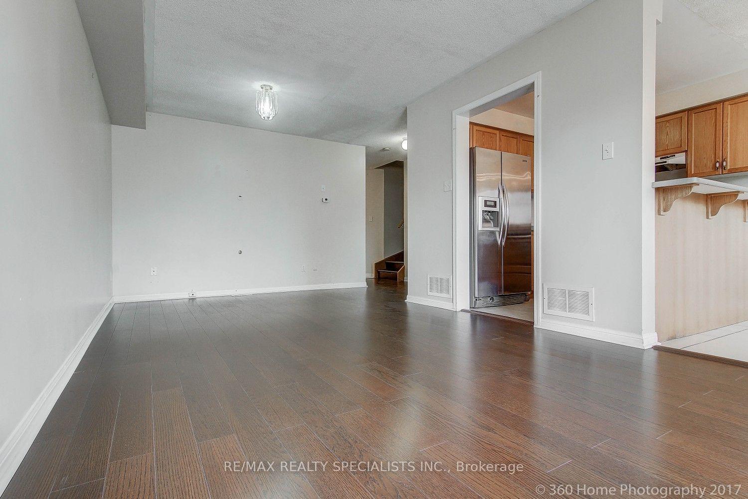 Photo 8 of 97 Piperbrook Crescent, Scarborough, West Hill — HOMEH