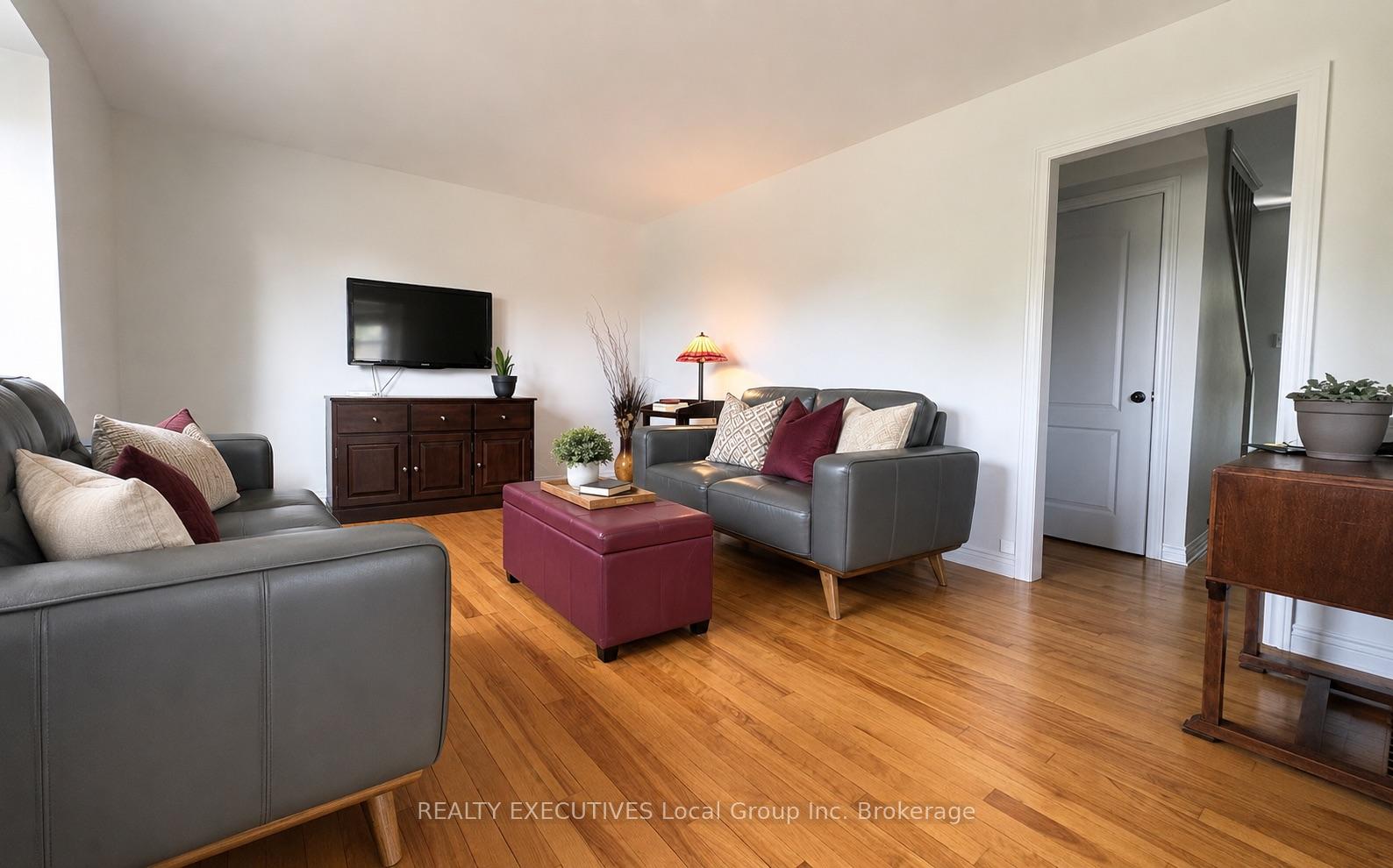Photo 9 of 830 Phillip Street, North Bay, West End — HOMEH