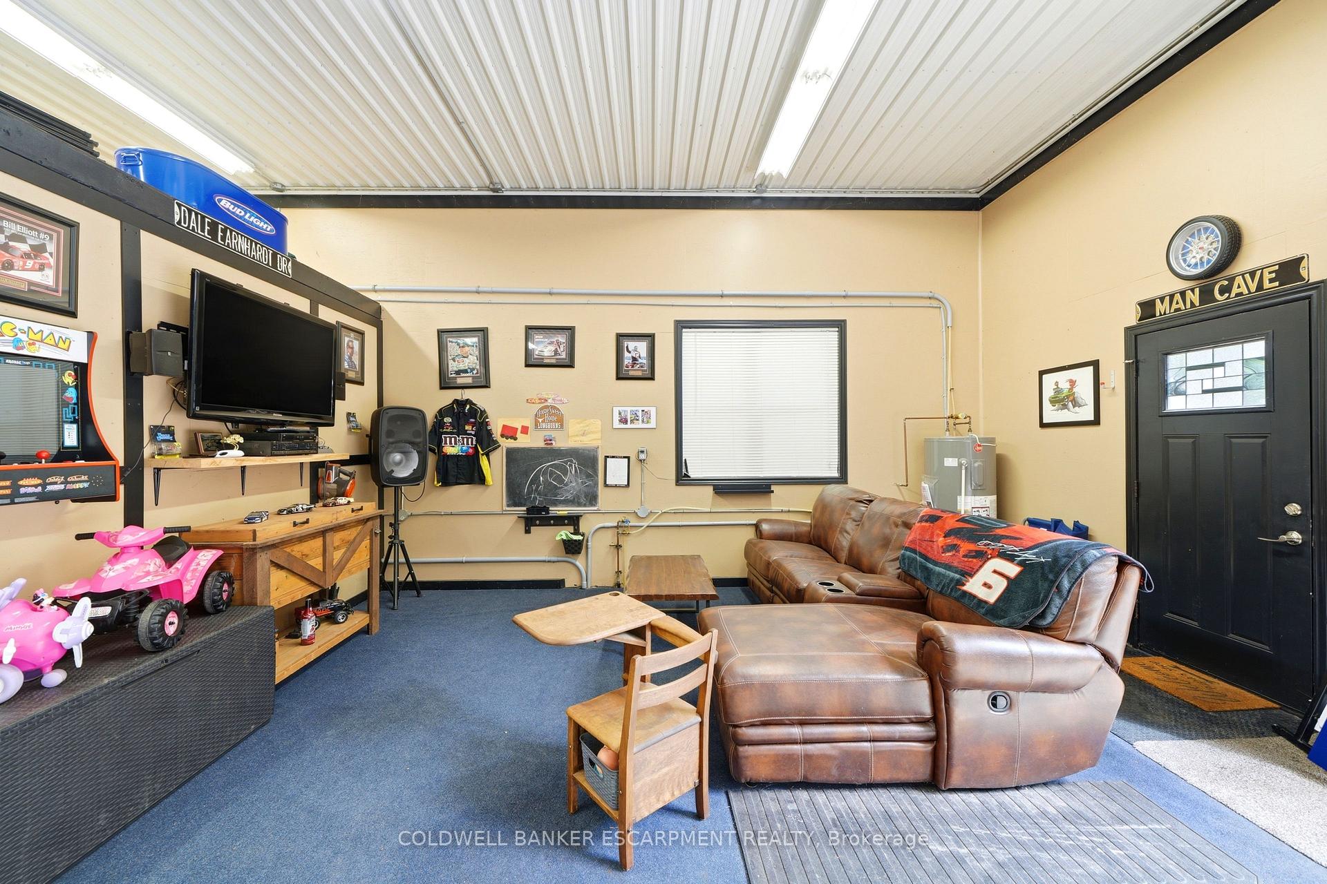 Photo 10 of 213449 Baseline Road S, Hanover — HOMEH