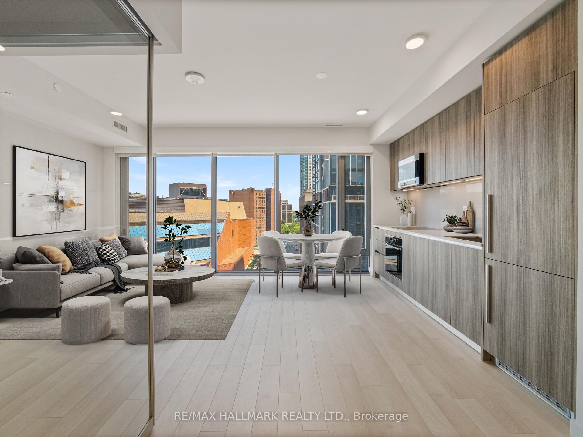 Photo 6 of Unit 1007, 8 Cumberland Street, Toronto, The Annex — HOMEH