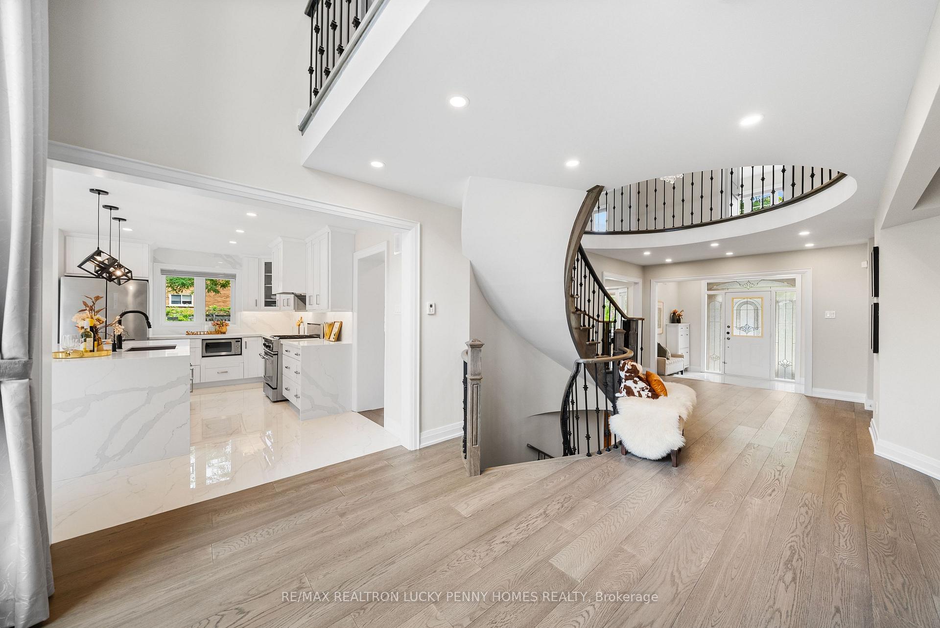 Photo 4 of 6 Pilgrim Drive, Markham, Cachet — HOMEH