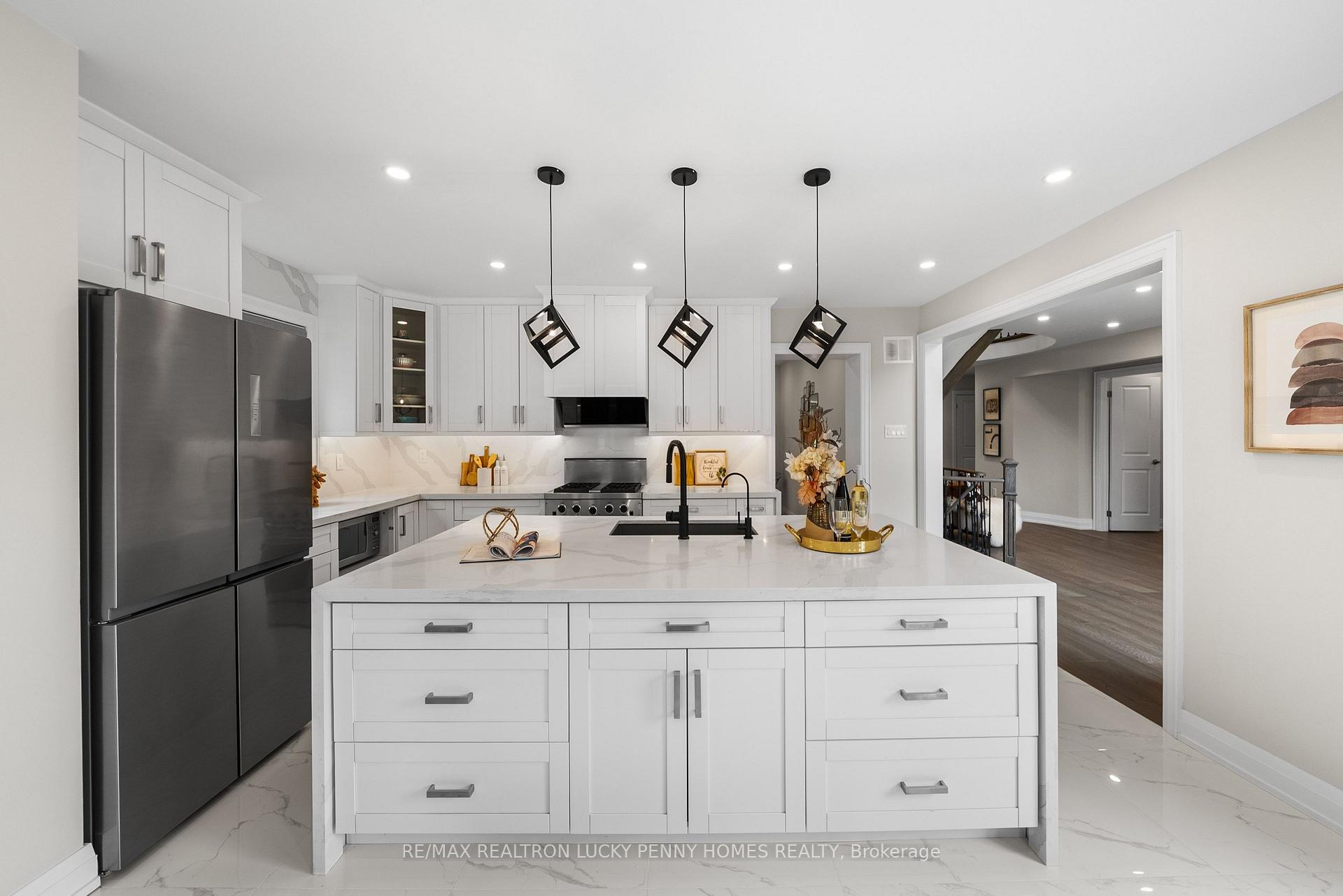 Photo 12 of 6 Pilgrim Drive, Markham, Cachet — HOMEH