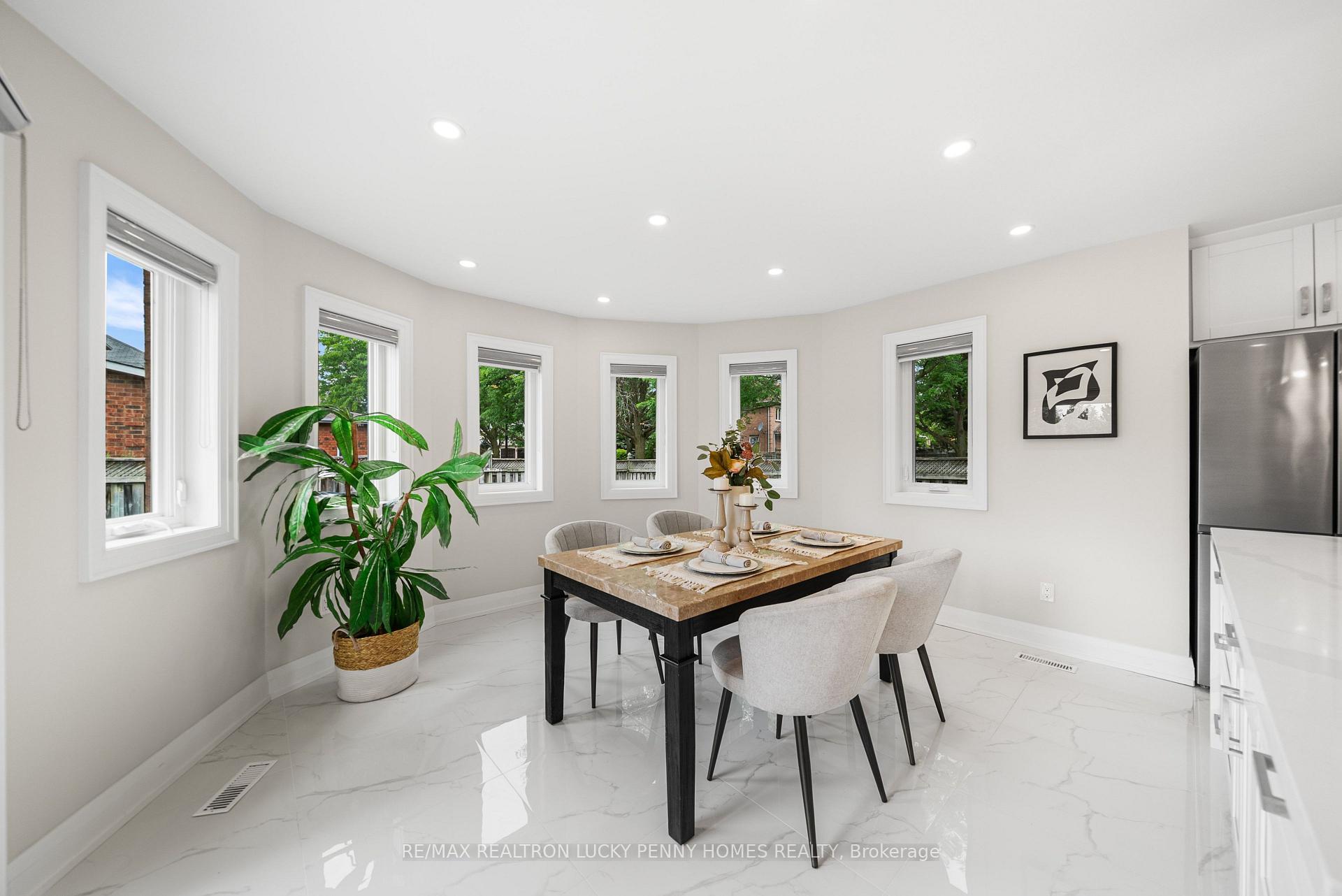Photo 14 of 6 Pilgrim Drive, Markham, Cachet — HOMEH