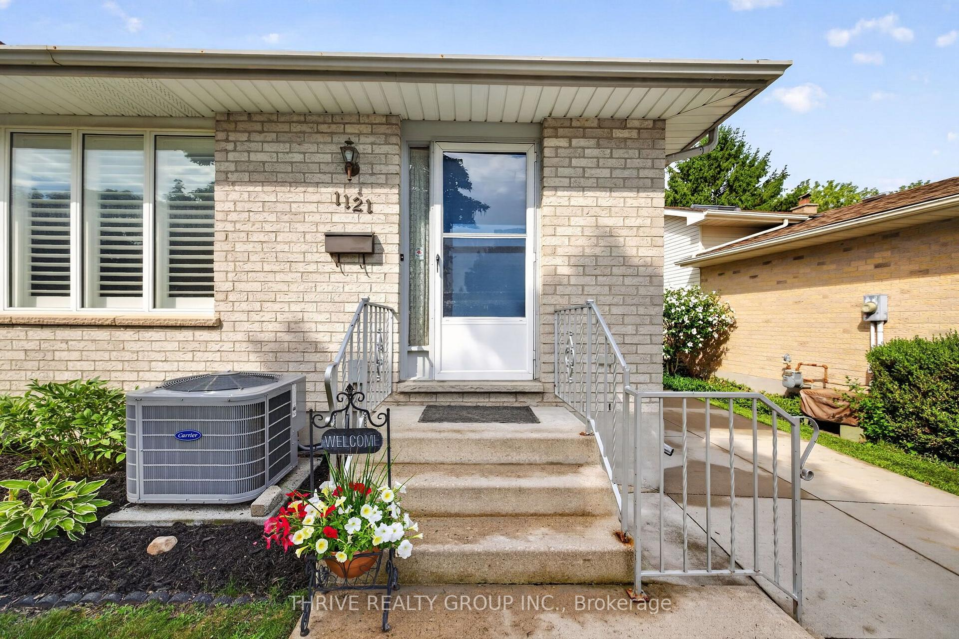 Photo 5 of 1121 Gatewood Road, London, East A — HOMEH