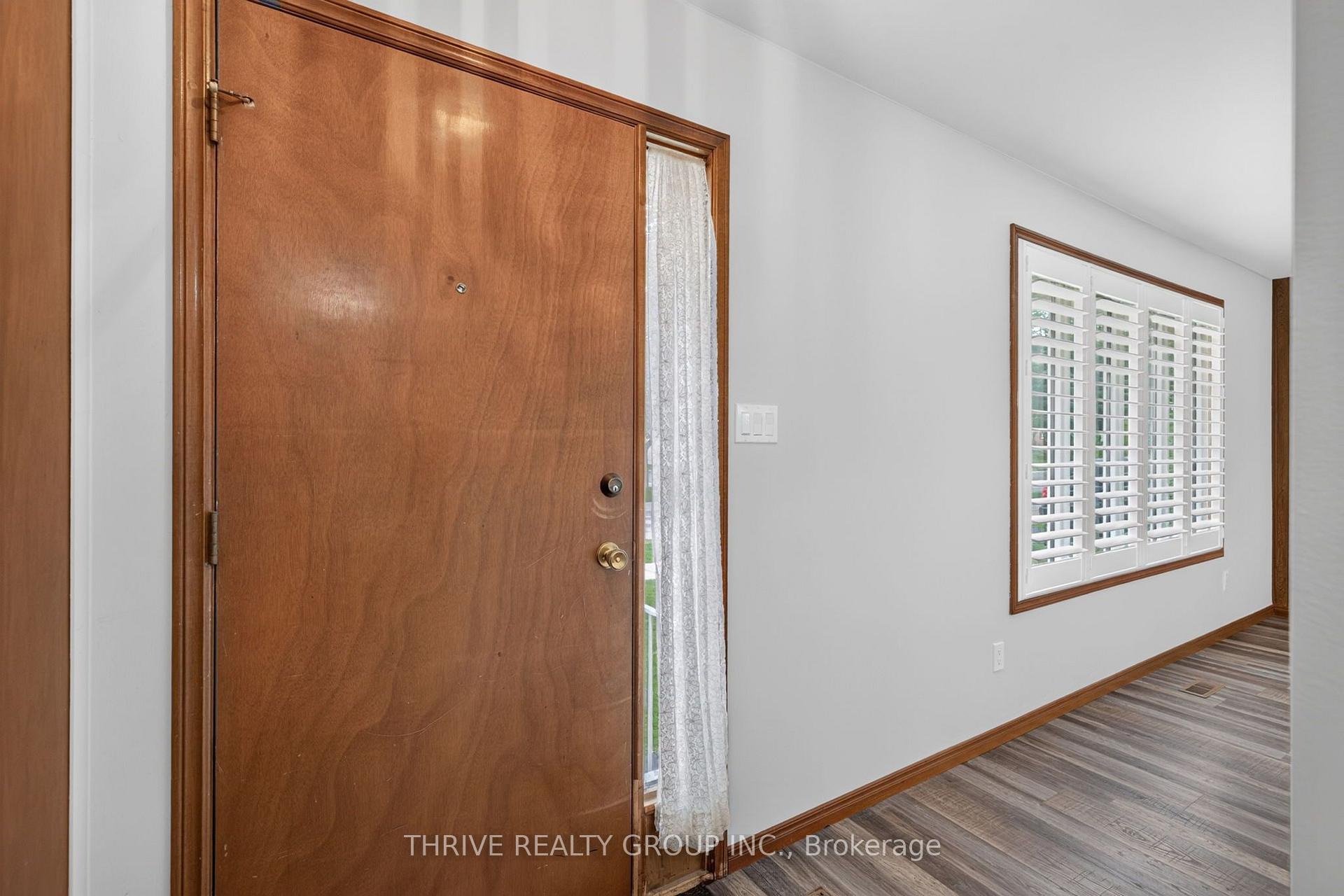 Photo 7 of 1121 Gatewood Road, London, East A — HOMEH