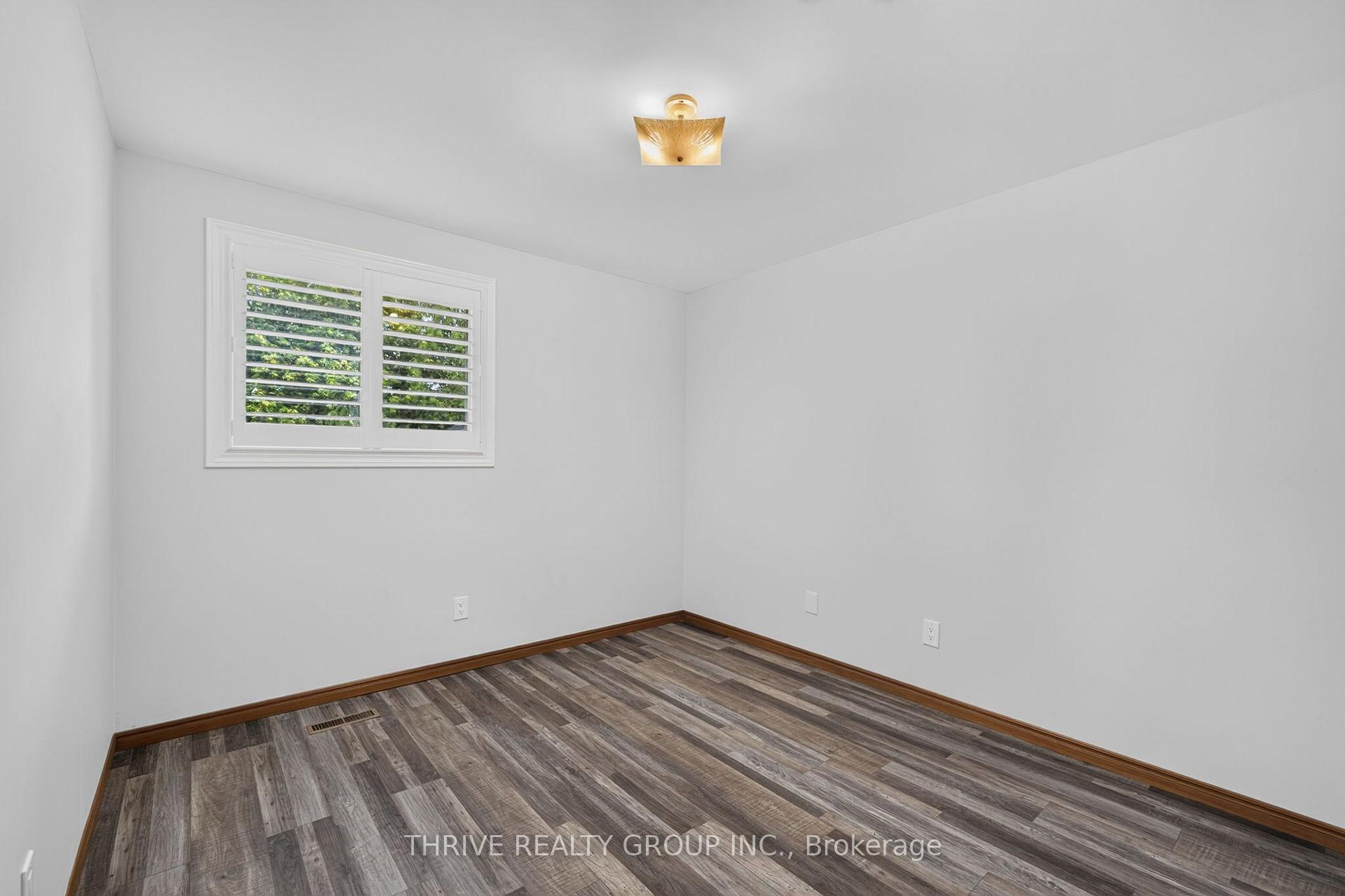 Photo 24 of 1121 Gatewood Road, London, East A — HOMEH