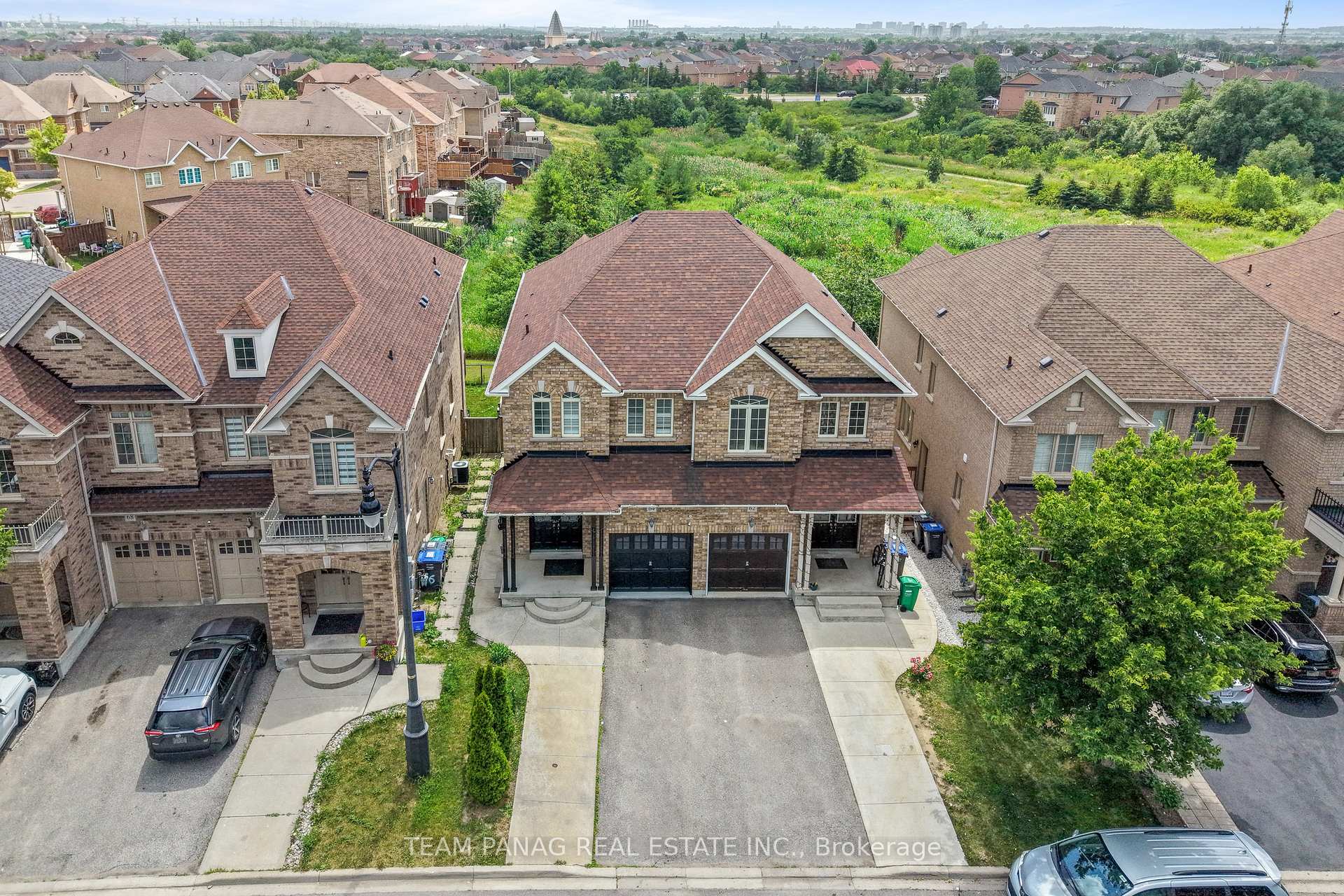 Photo 4 of 64 Clearfield Drive, Brampton, Bram East — HOMEH