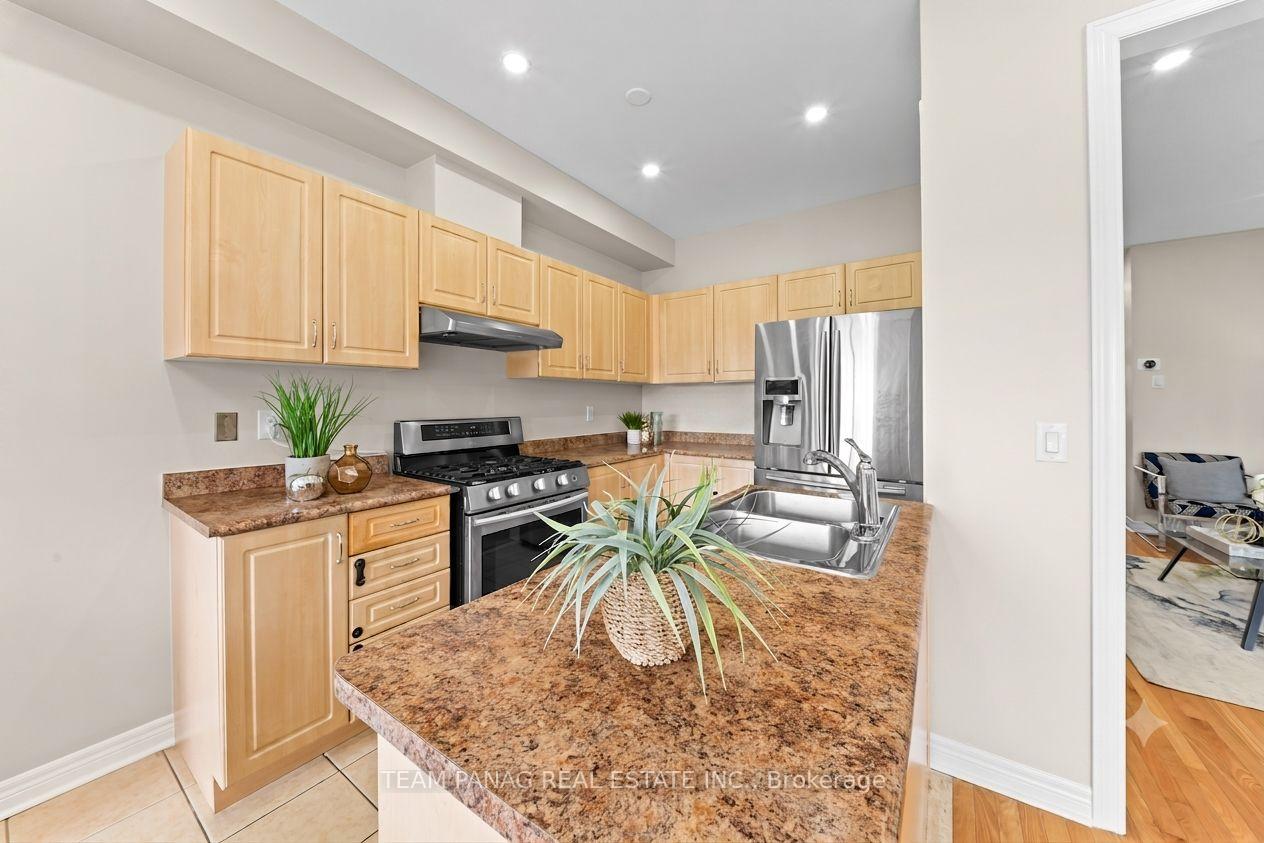 Photo 18 of 64 Clearfield Drive, Brampton, Bram East — HOMEH