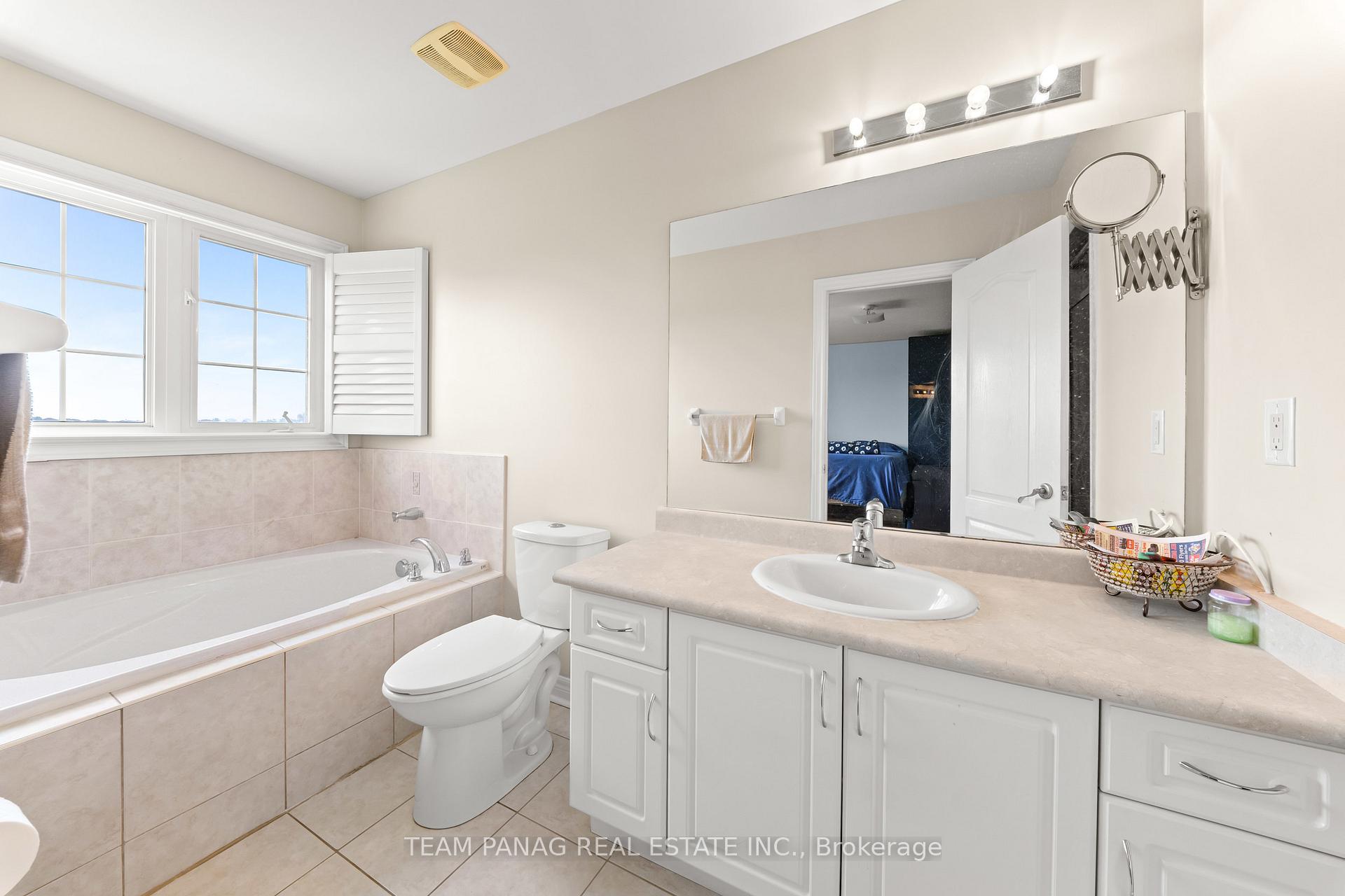 Photo 25 of 64 Clearfield Drive, Brampton, Bram East — HOMEH