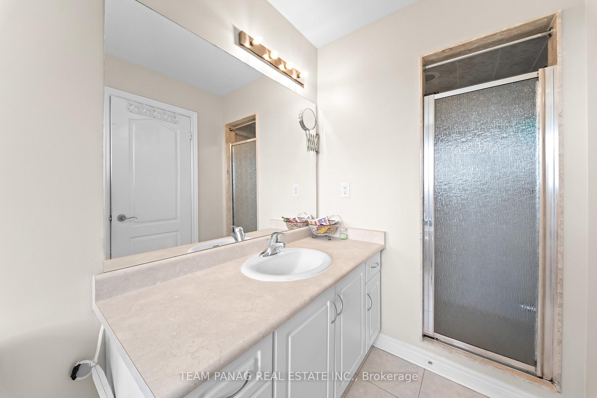 Photo 26 of 64 Clearfield Drive, Brampton, Bram East — HOMEH