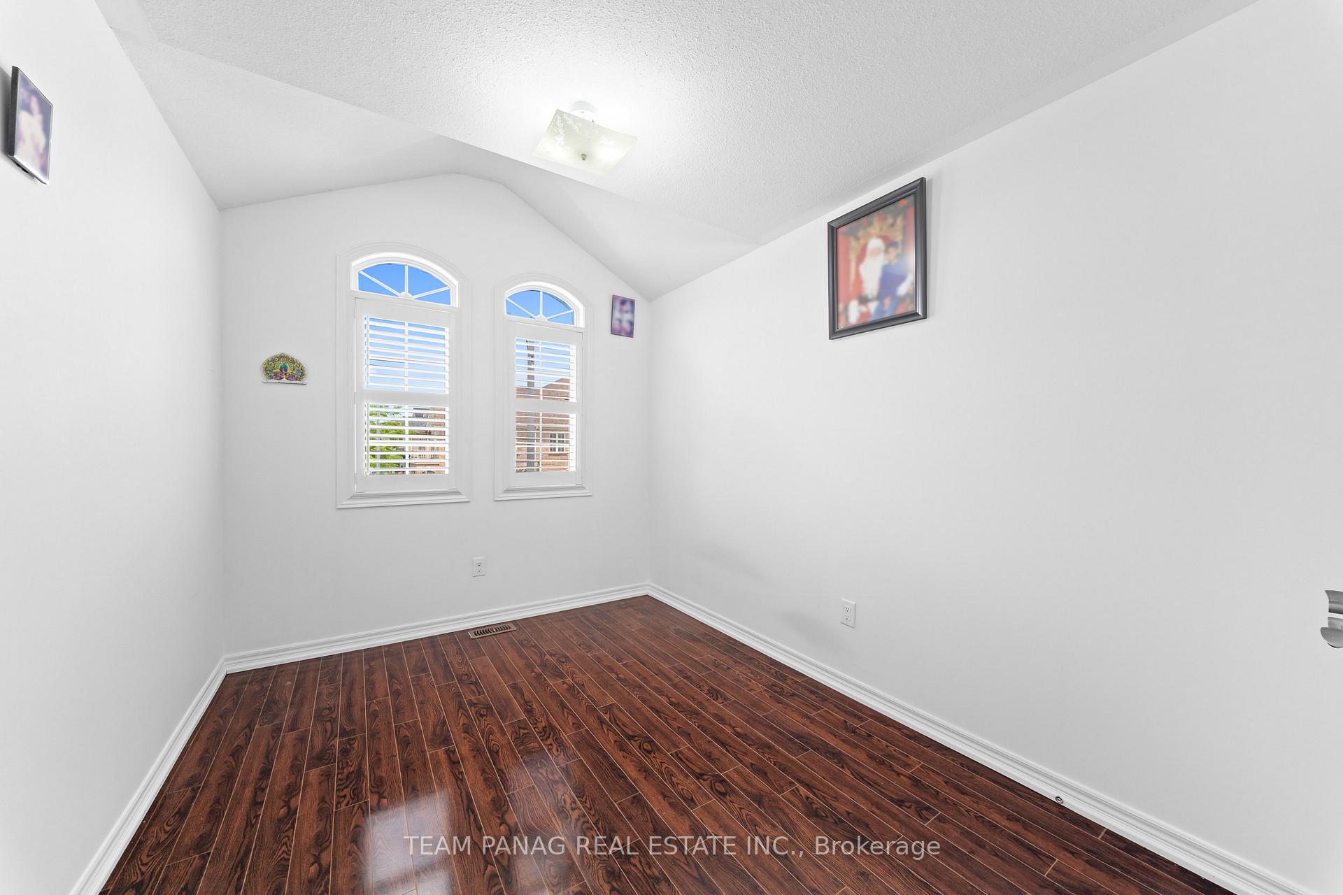 Photo 27 of 64 Clearfield Drive, Brampton, Bram East — HOMEH