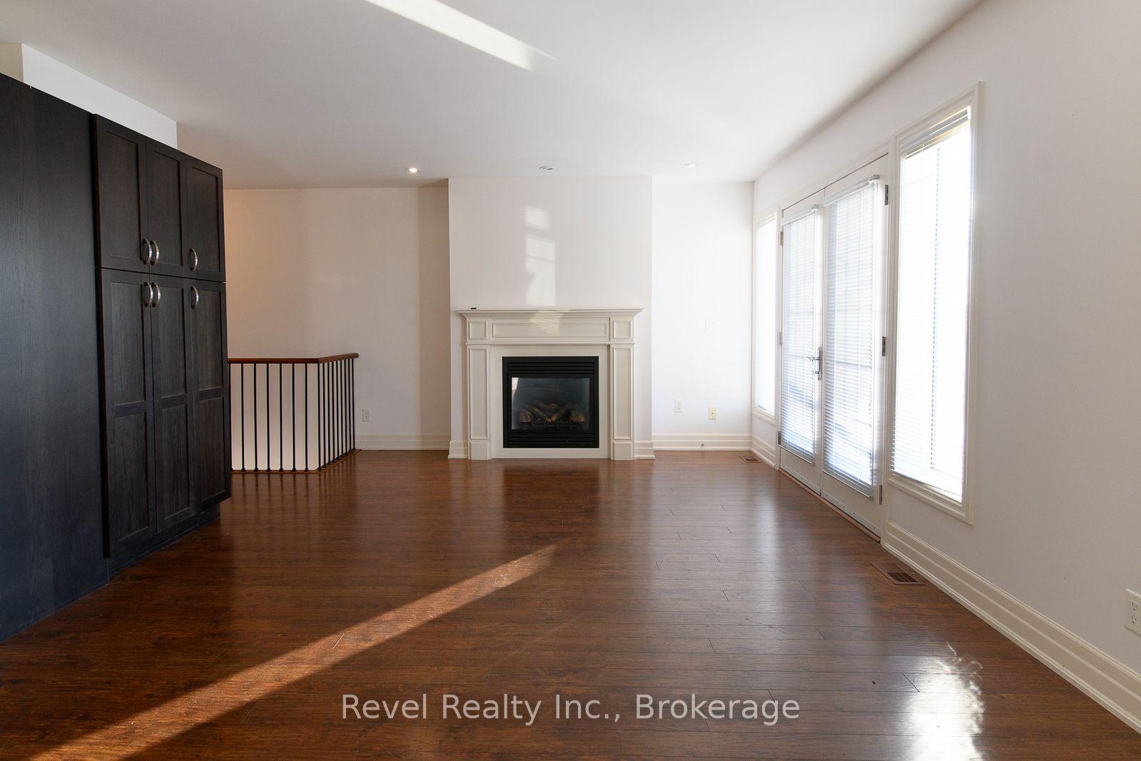 Photo 5 of Unit 4, 4-64 RIVER RD EAST River Road E, Wasaga Beach — HOMEH