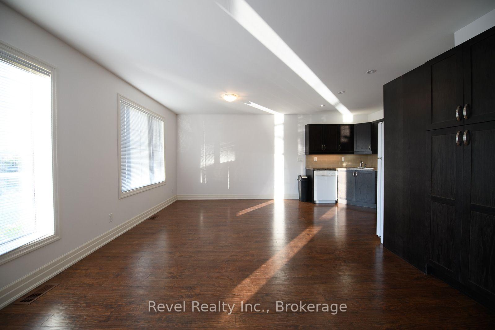 Photo 7 of Unit 4, 4-64 RIVER RD EAST River Road E, Wasaga Beach — HOMEH