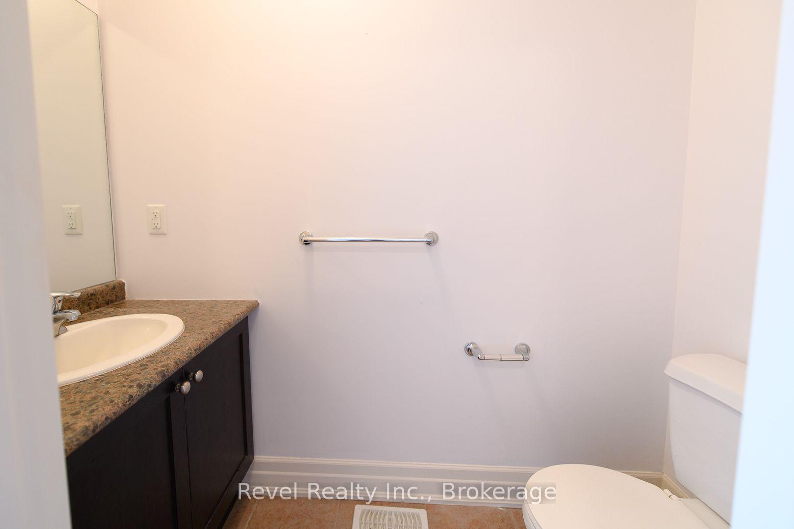 Photo 15 of Unit 4, 4-64 RIVER RD EAST River Road E, Wasaga Beach — HOMEH
