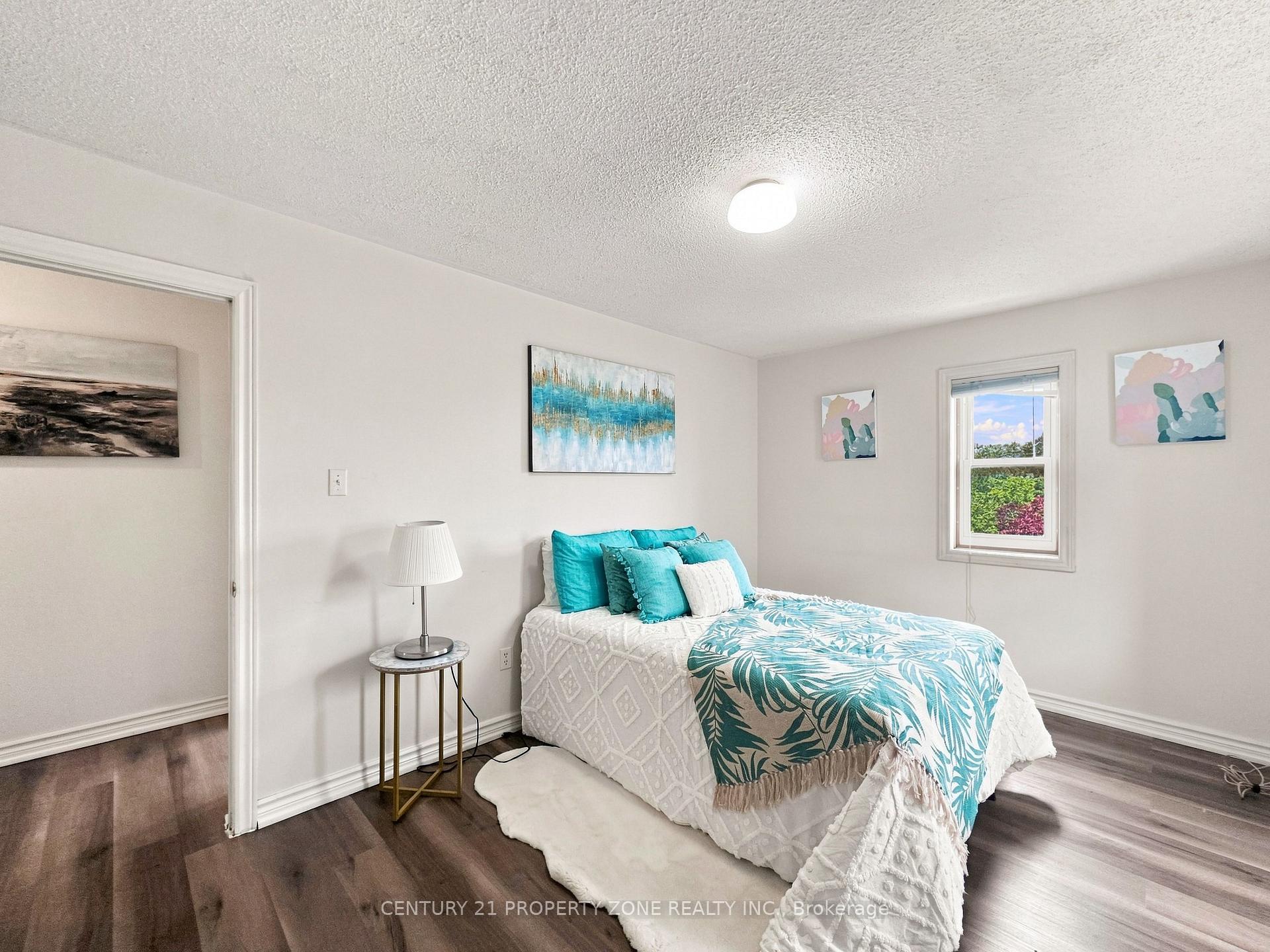 Photo 17 of 65 Shady Pine Circle, Brampton, Sandringham-Wellington — HOMEH