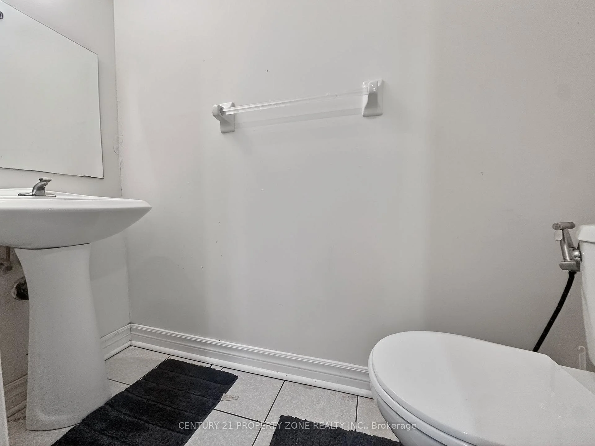 Photo 14 of 65 Shady Pine Circle, Brampton, Sandringham-Wellington — HOMEH