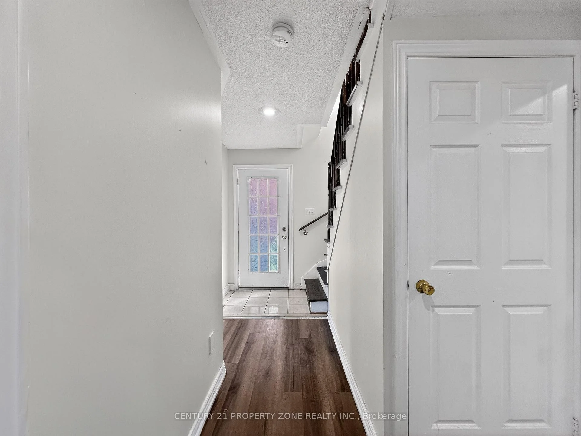 Photo 16 of 65 Shady Pine Circle, Brampton, Sandringham-Wellington — HOMEH