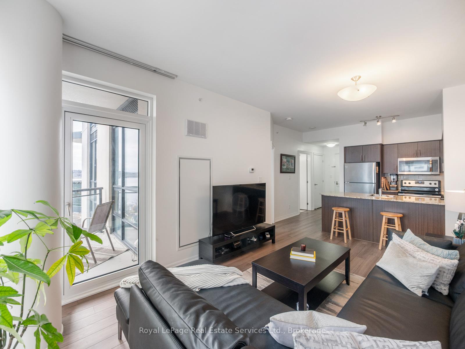 Photo 7 of Unit 709, 111 Worsley Street, Barrie, City Centre — HOMEH