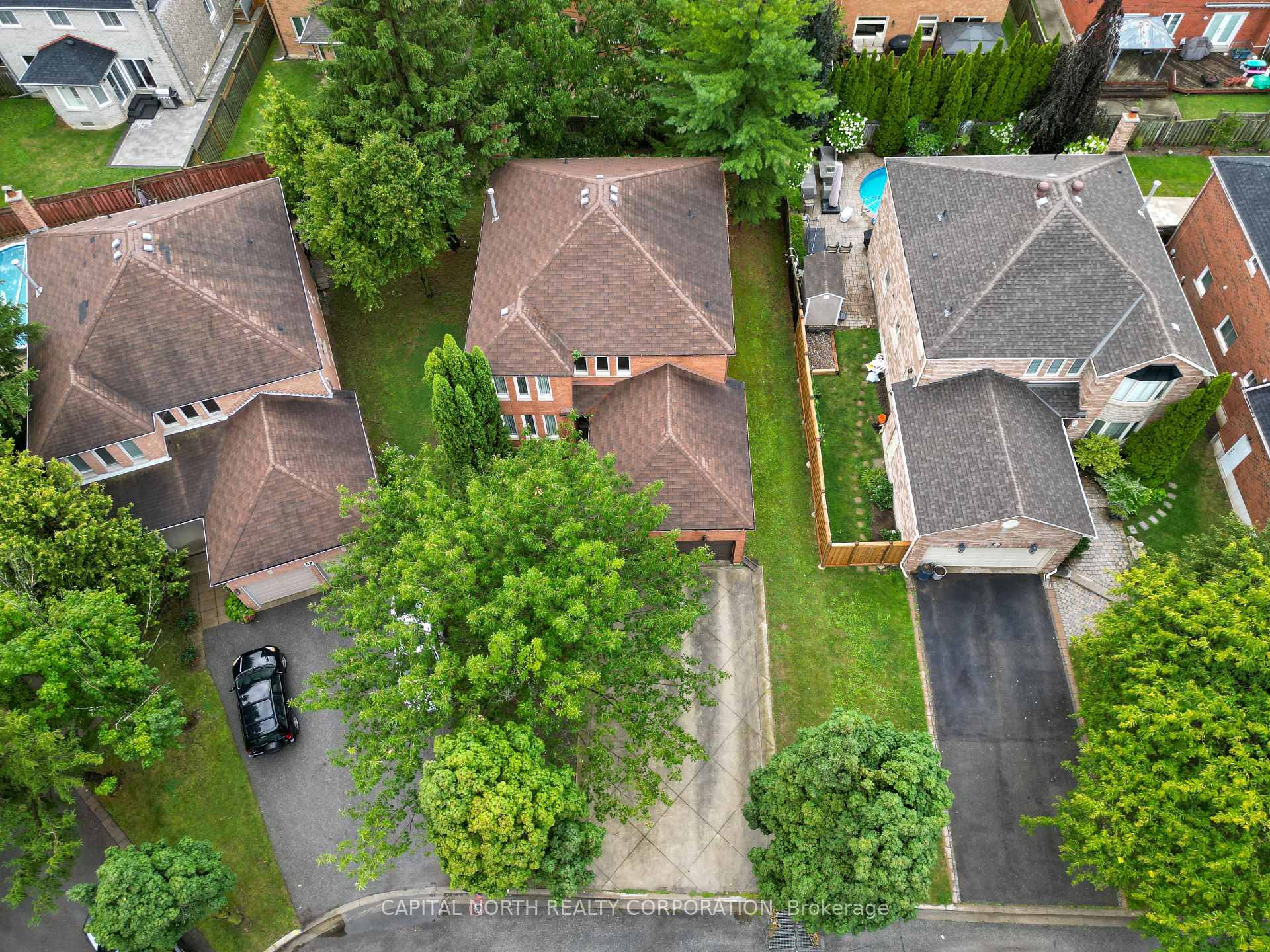 Photo 22 of 65 Savoy Crescent, Vaughan, Beverley Glen — HOMEH