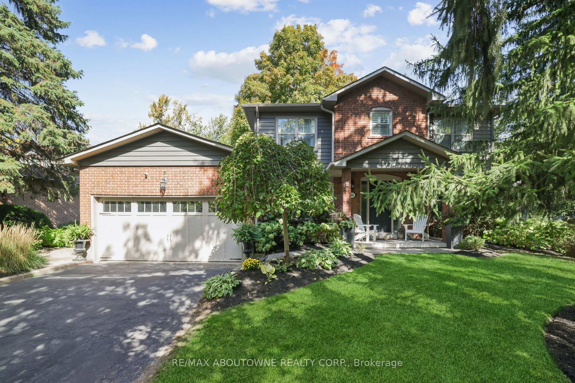 Photo 1 of 485 Coleen Drive, Oakville, Morrison — HOMEH