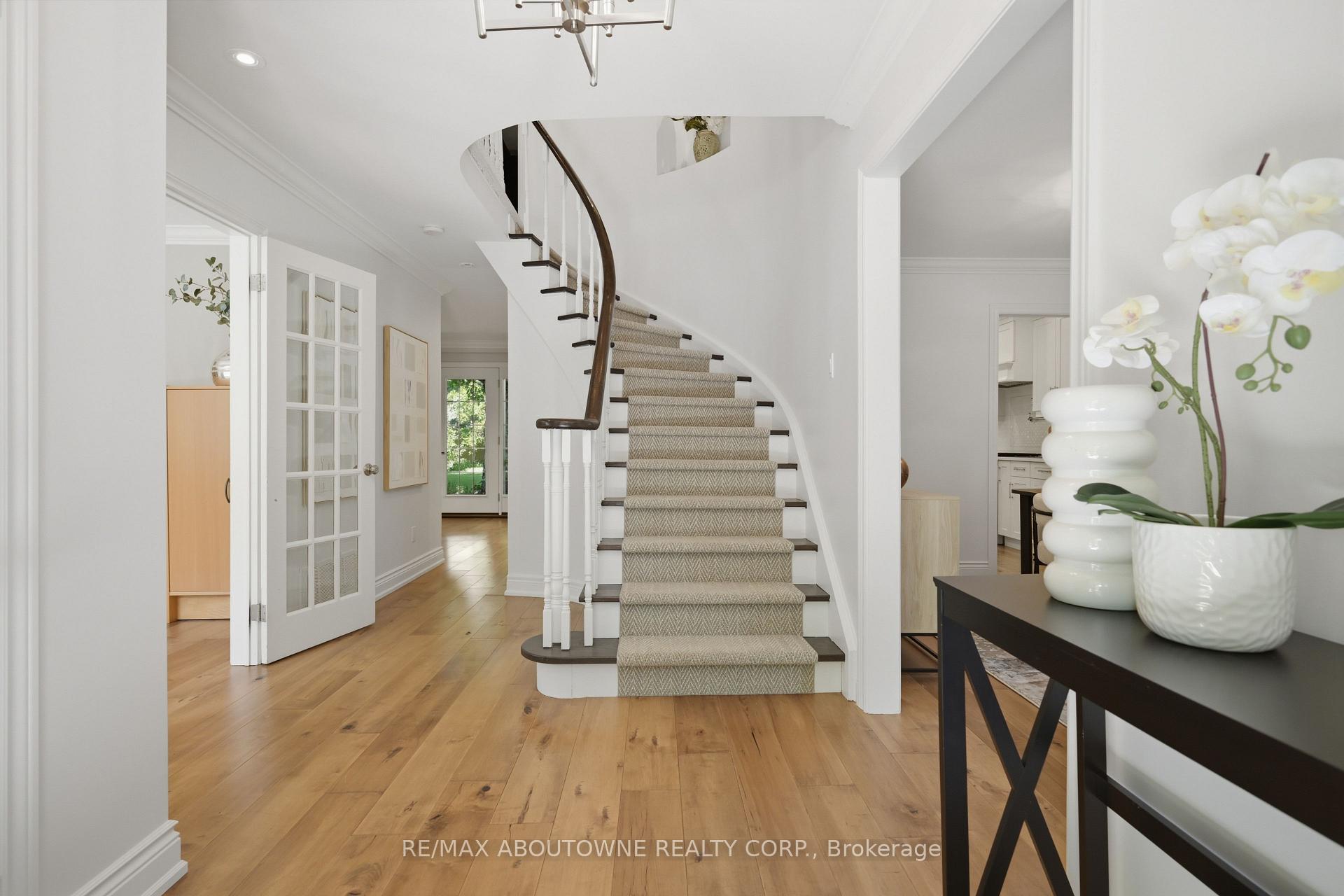 Photo 4 of 485 Coleen Drive, Oakville, Morrison — HOMEH
