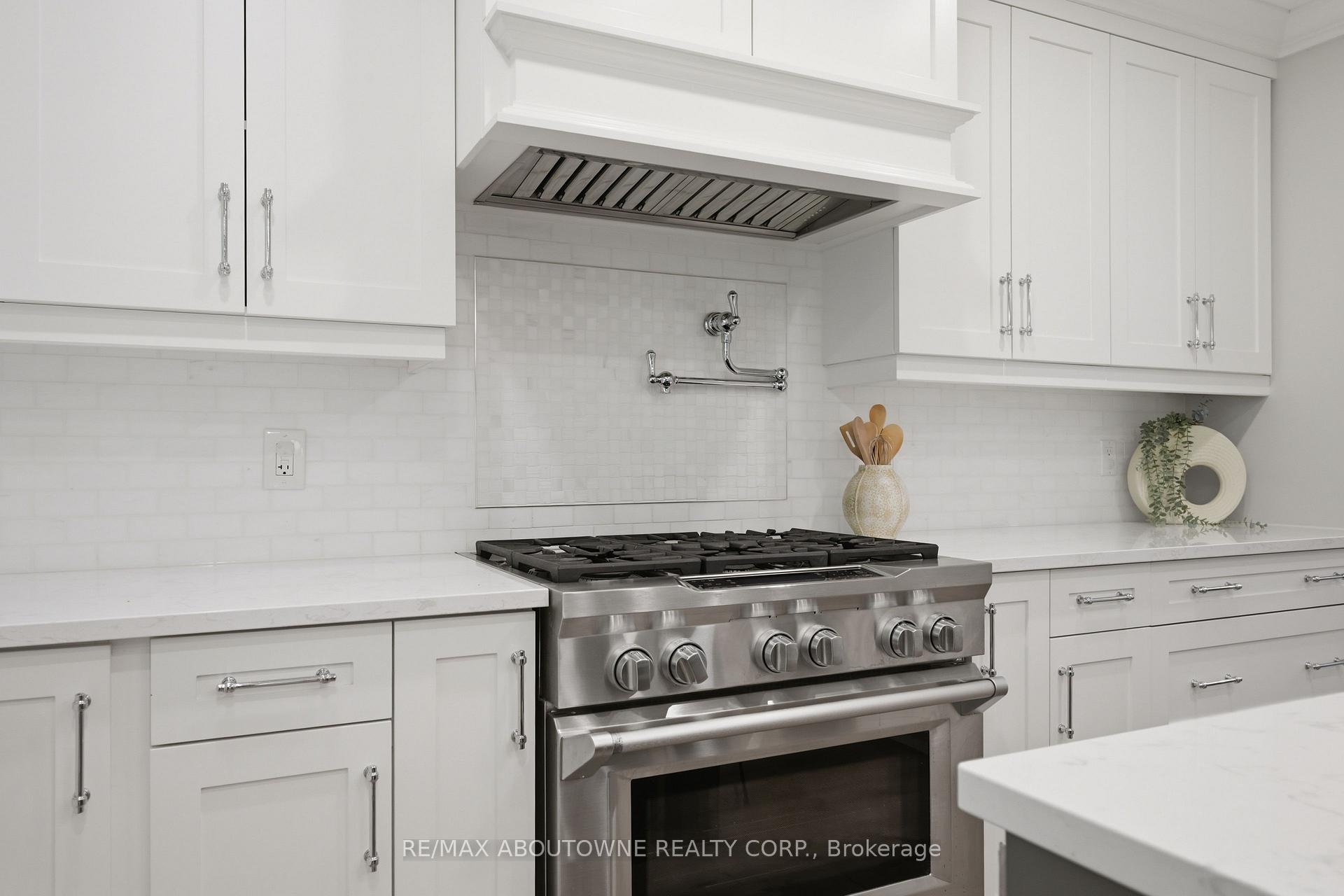 Photo 10 of 485 Coleen Drive, Oakville, Morrison — HOMEH