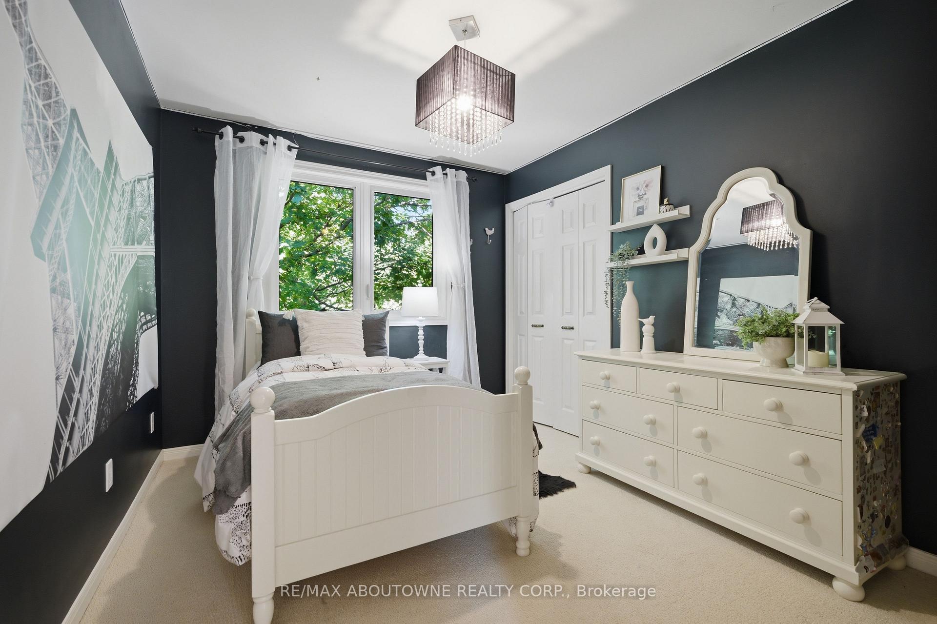 Photo 17 of 485 Coleen Drive, Oakville, Morrison — HOMEH
