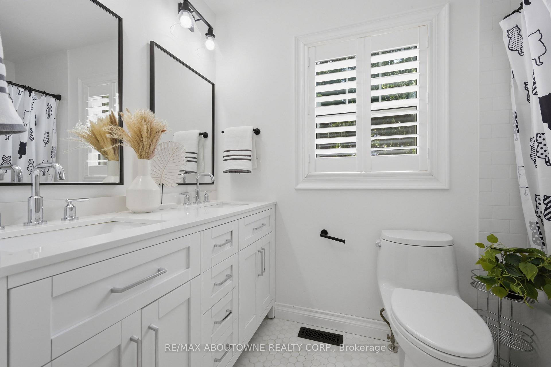 Photo 22 of 485 Coleen Drive, Oakville, Morrison — HOMEH